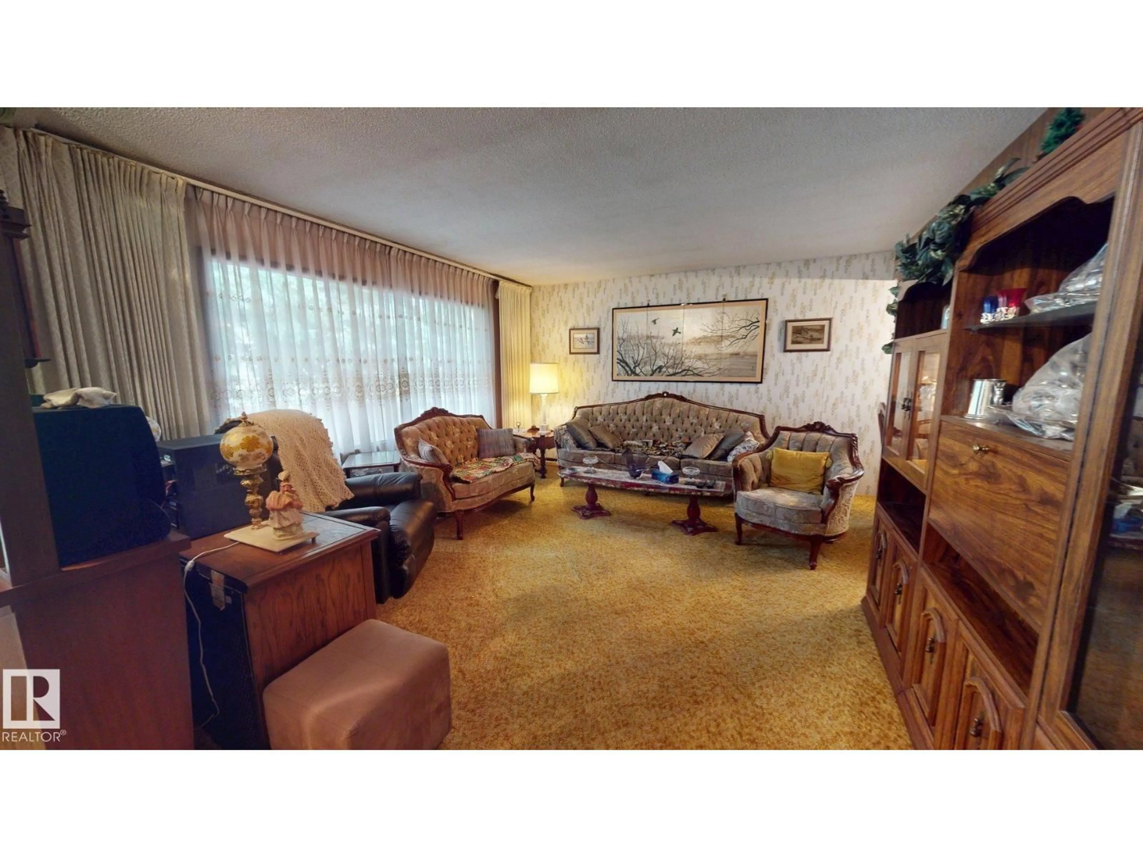 Living room with furniture, unknown for NW - 13424 65 ST, Edmonton Alberta T5A1A4