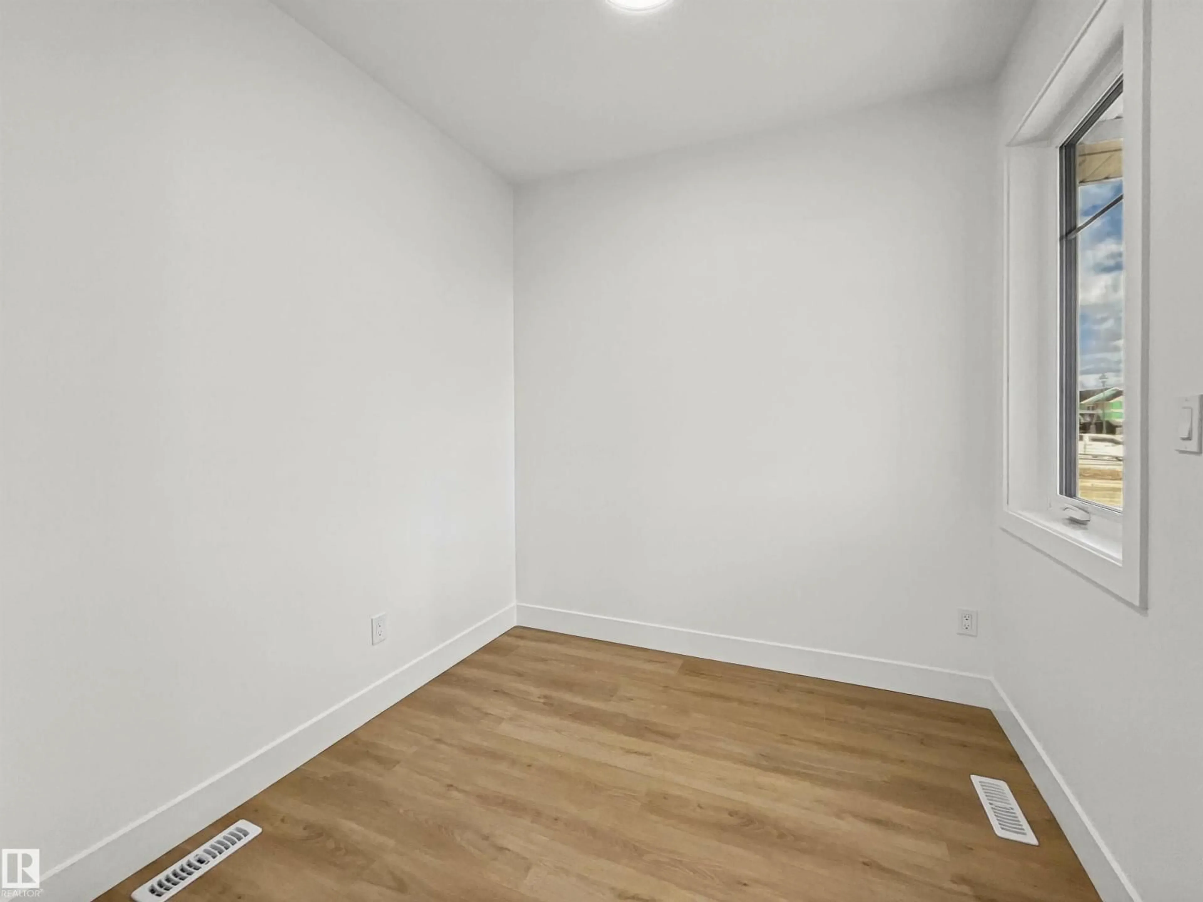 A pic of a room for 9 STETSON LO, Ardrossan Alberta T8E0C1