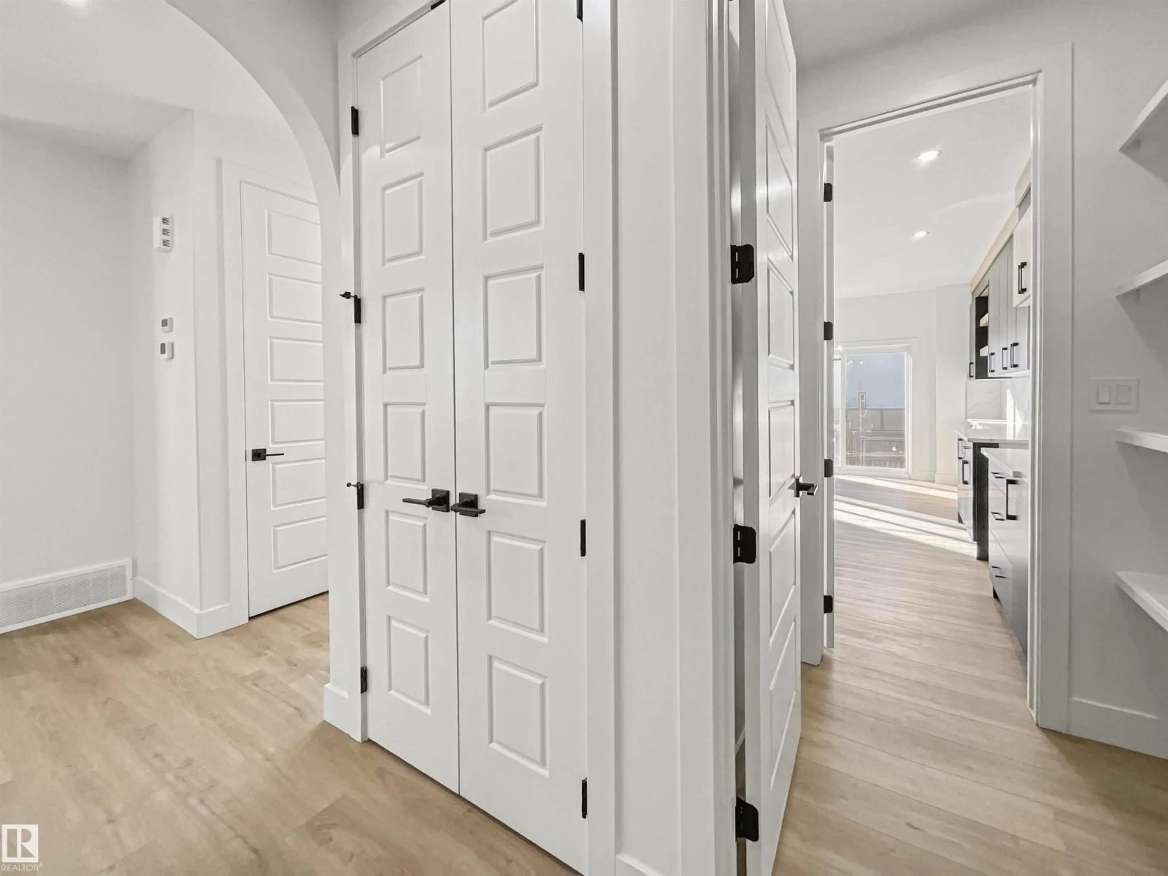 Indoor entryway for 9 STETSON LO, Ardrossan Alberta T8E0C1