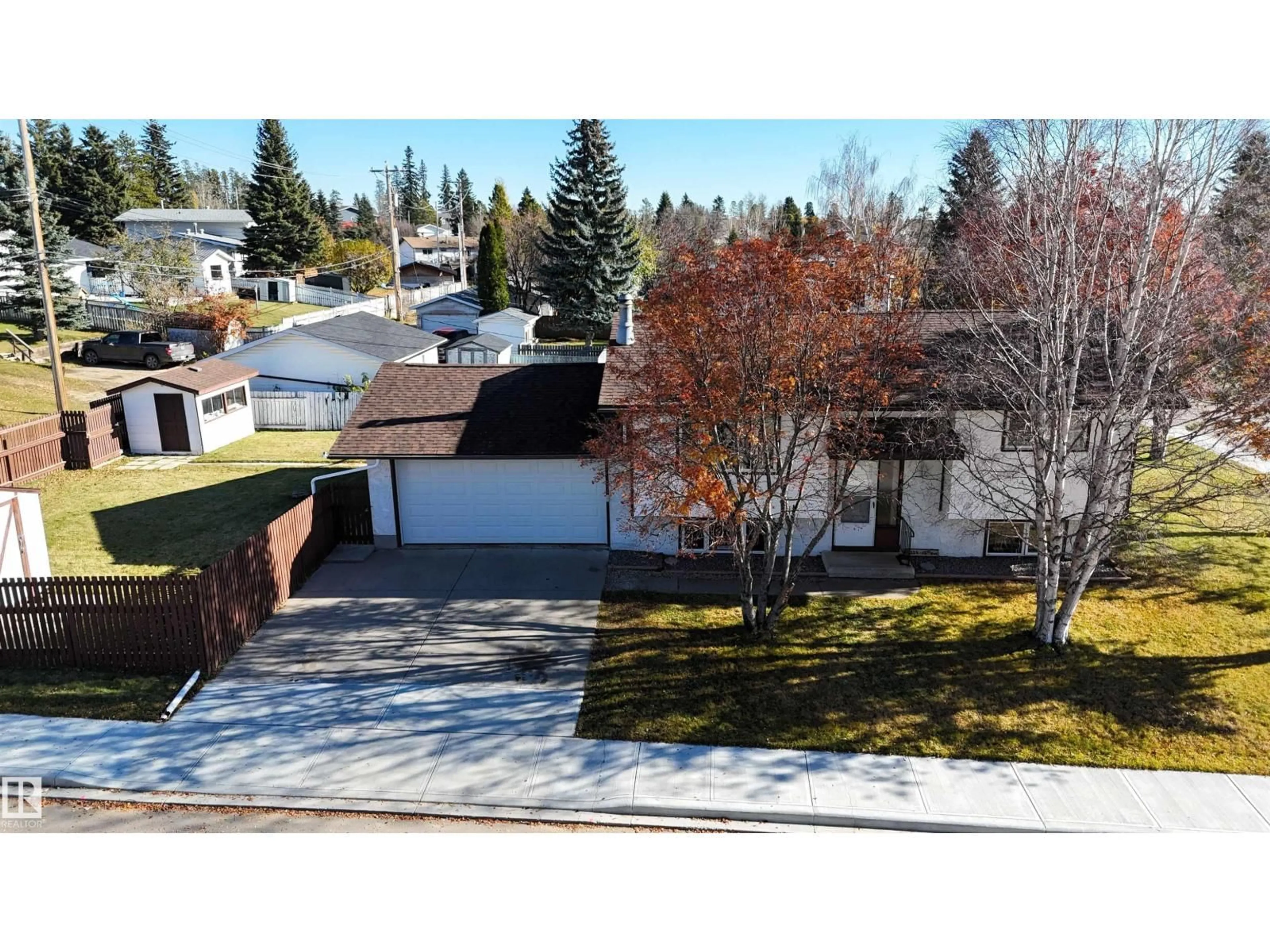 A pic from outside/outdoor area/front of a property/back of a property/a pic from drone, street for 5324 12 AVENUE, Edson Alberta T7E1J8