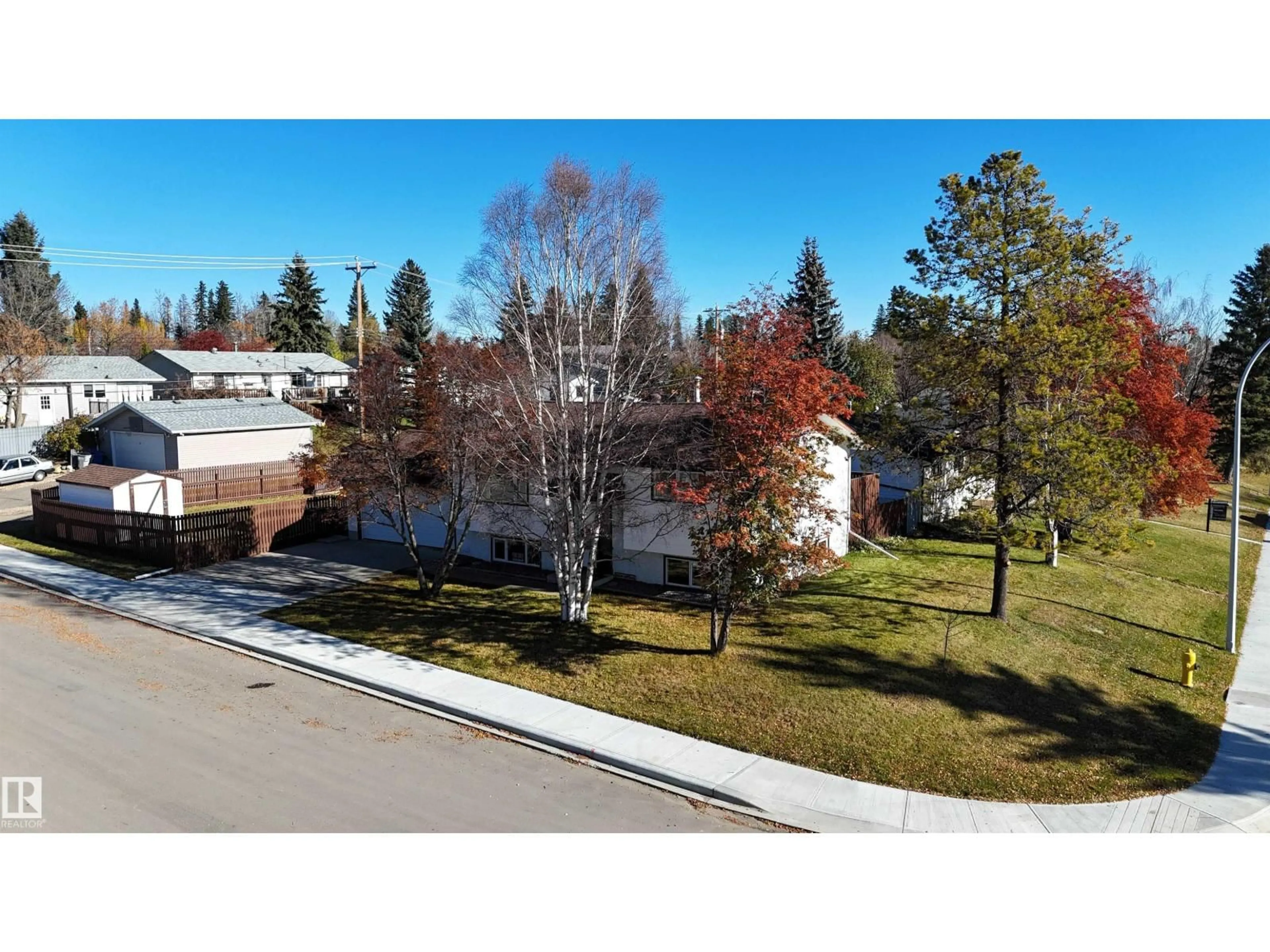 A pic from outside/outdoor area/front of a property/back of a property/a pic from drone, unknown for 5324 12 AVENUE, Edson Alberta T7E1J8