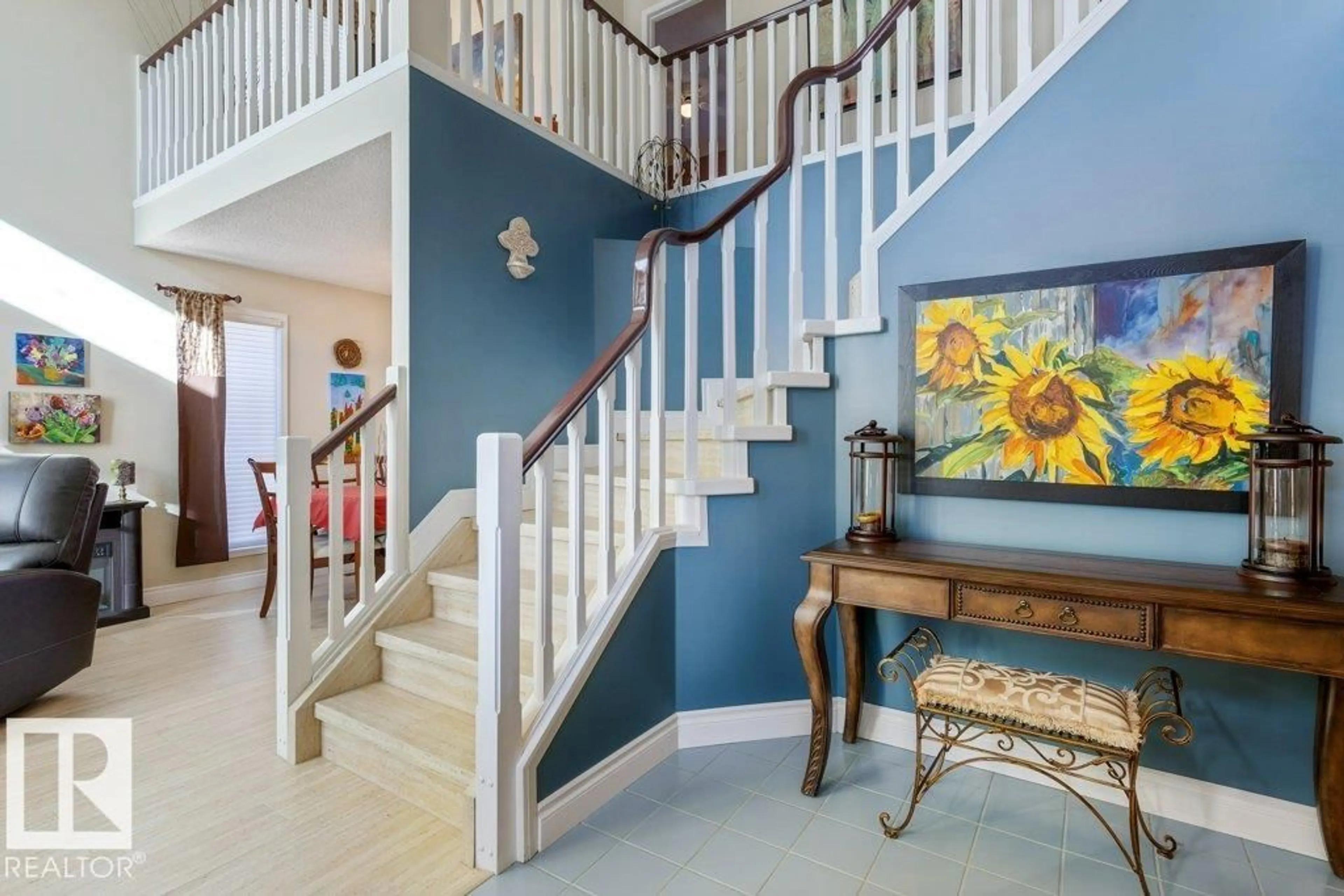 Indoor entryway for 9 PAQUETTE PL, St. Albert Alberta T8N5K8