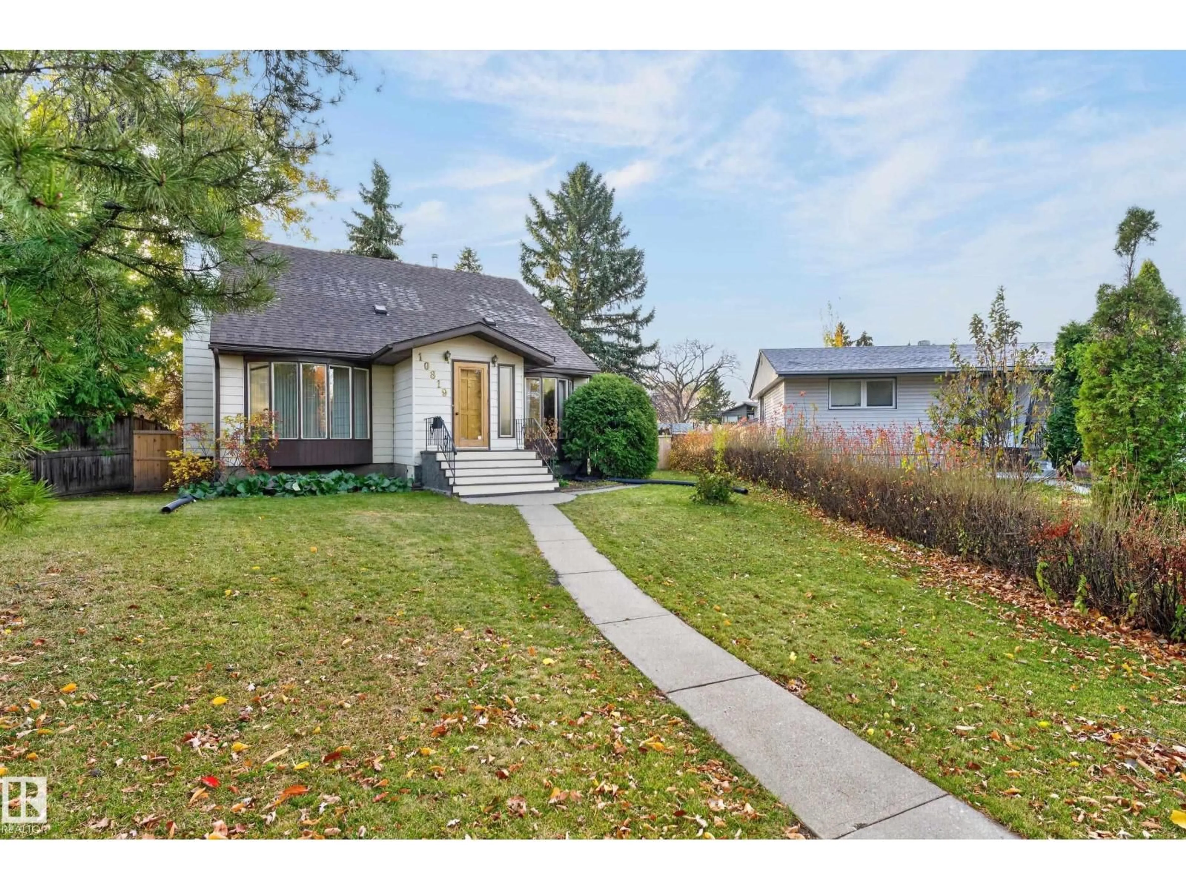 Unknown for NW - 10819 131 ST, Edmonton Alberta T5M1B3
