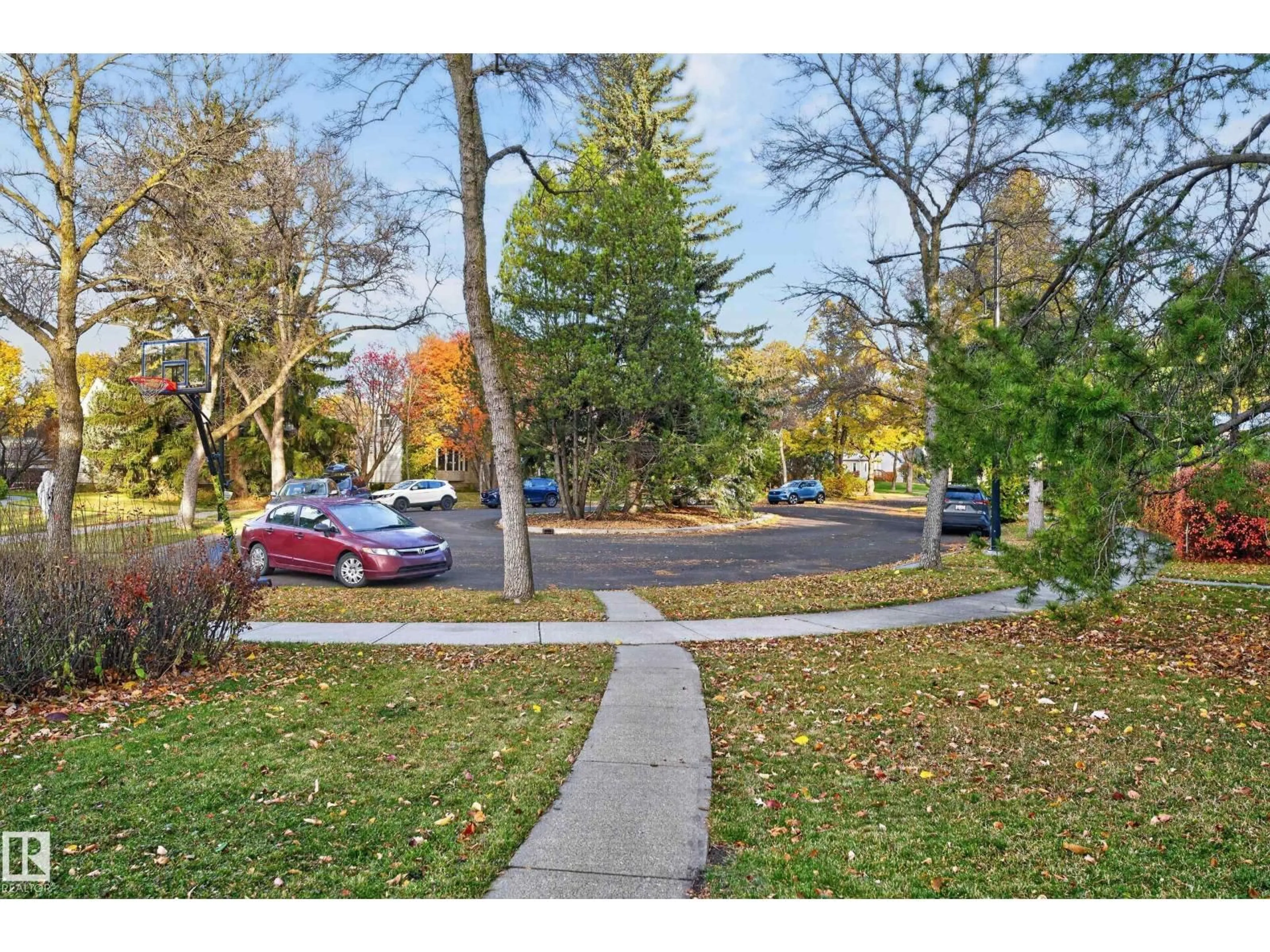 A pic from outside/outdoor area/front of a property/back of a property/a pic from drone, street for NW - 10819 131 ST, Edmonton Alberta T5M1B3