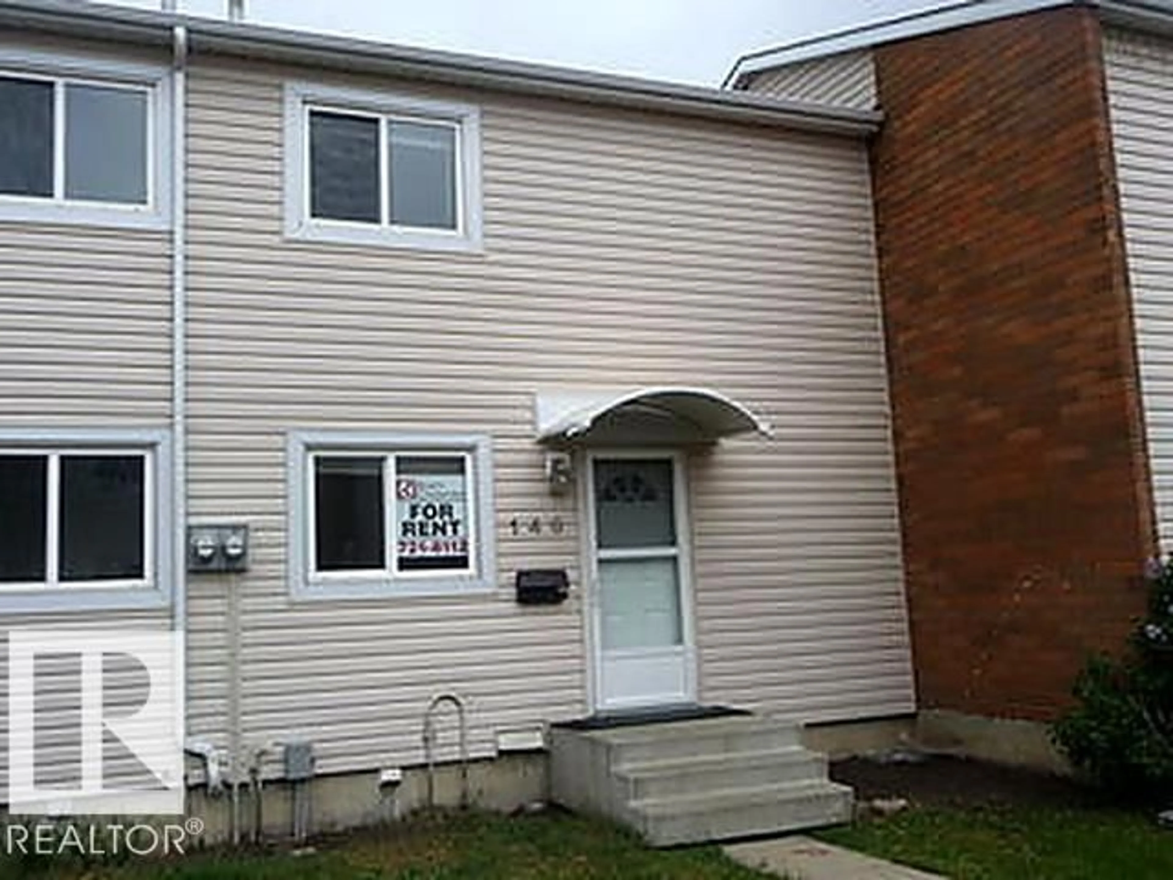 Home with vinyl exterior material, street for 148 CENTENNIAL CO, Edmonton Alberta T5P4H5