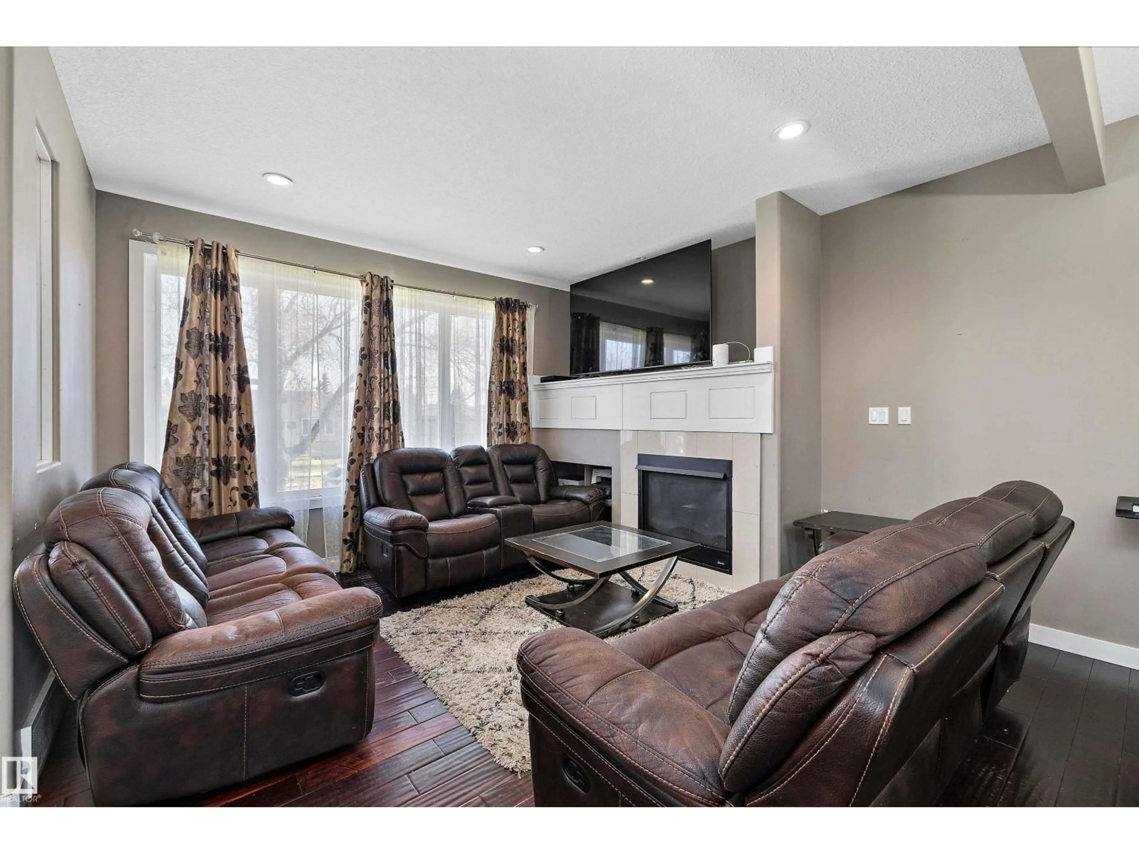 Living room with furniture, unknown for NW - 10418 155 ST, Edmonton Alberta T5P2M3