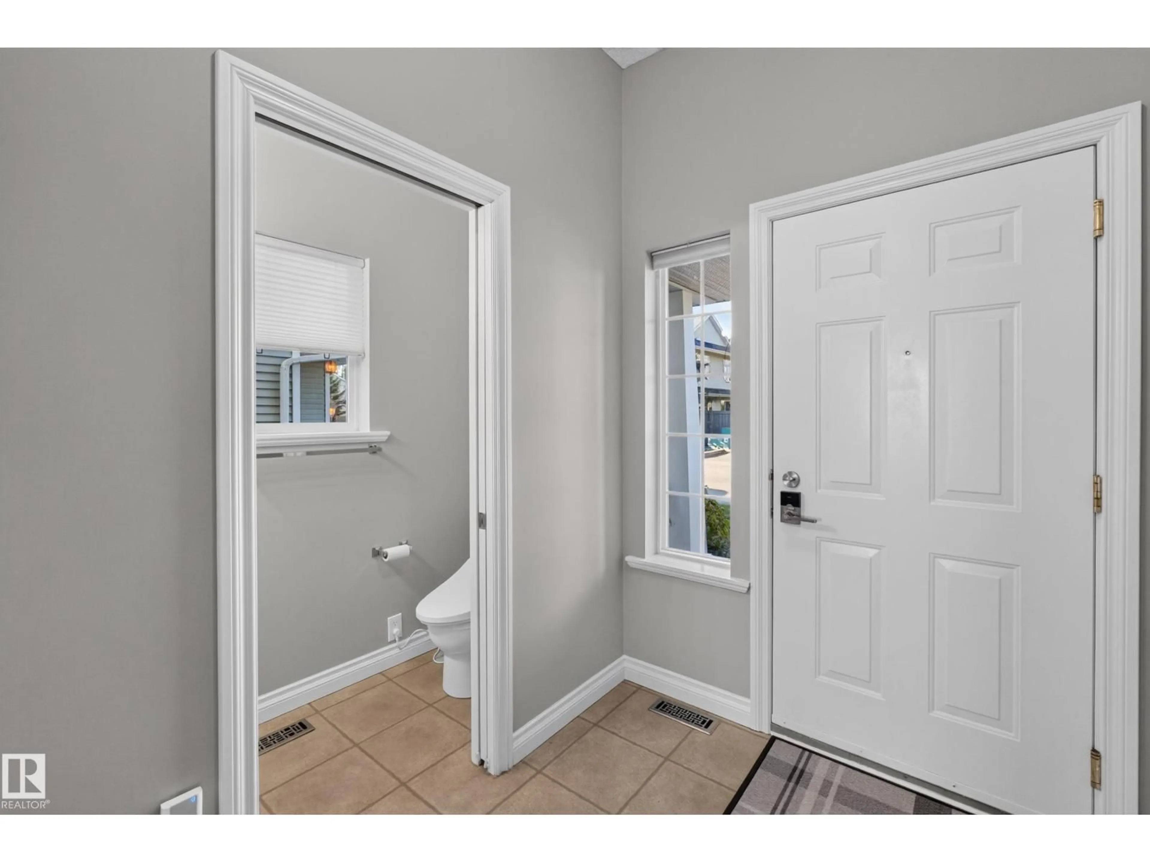 Indoor entryway for #4 - 200 ERIN RIDGE DR, St. Albert Alberta T8N7E2