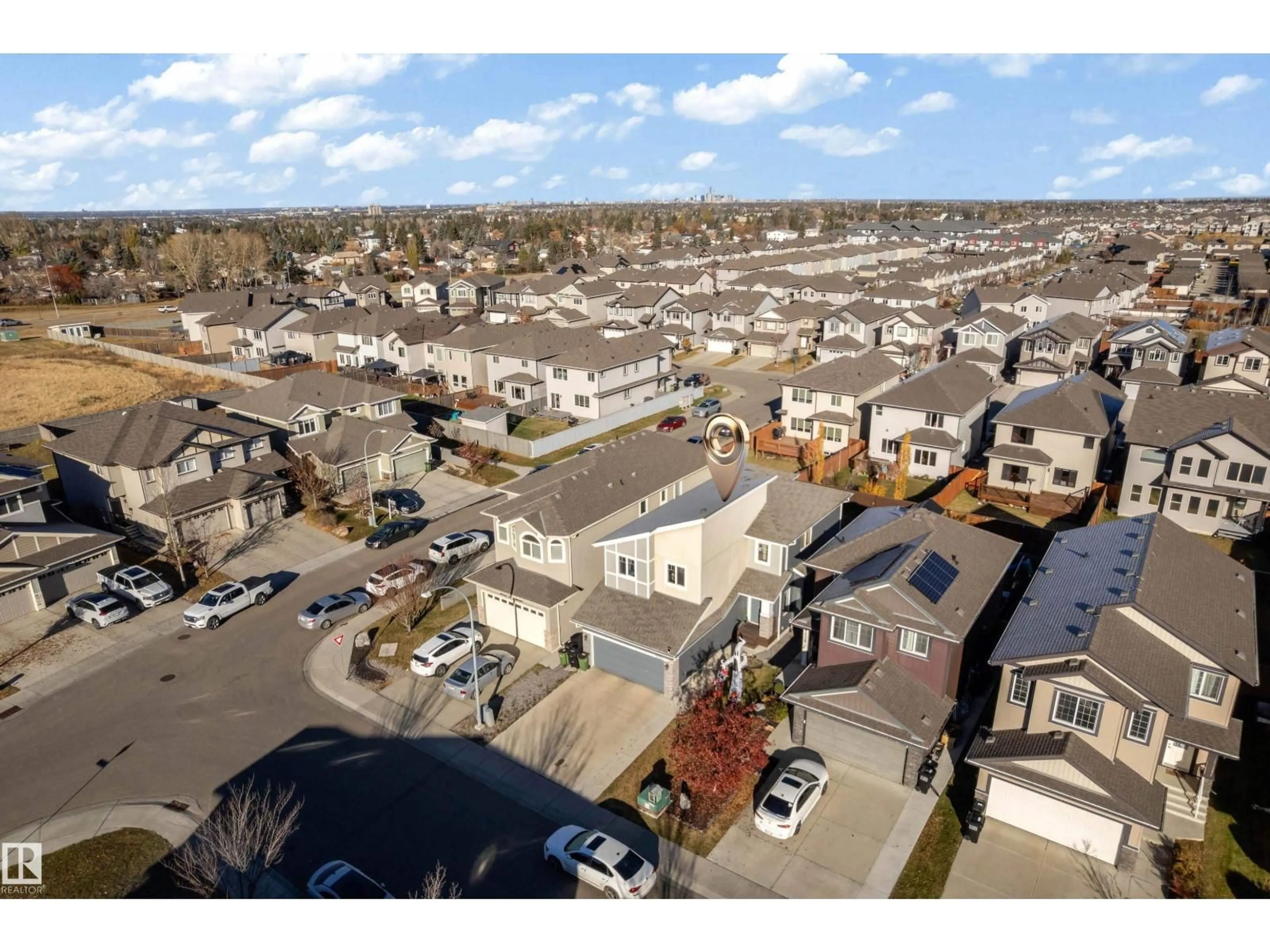 A pic from outside/outdoor area/front of a property/back of a property/a pic from drone, street for 3324 12 AV, Edmonton Alberta T6T2C4