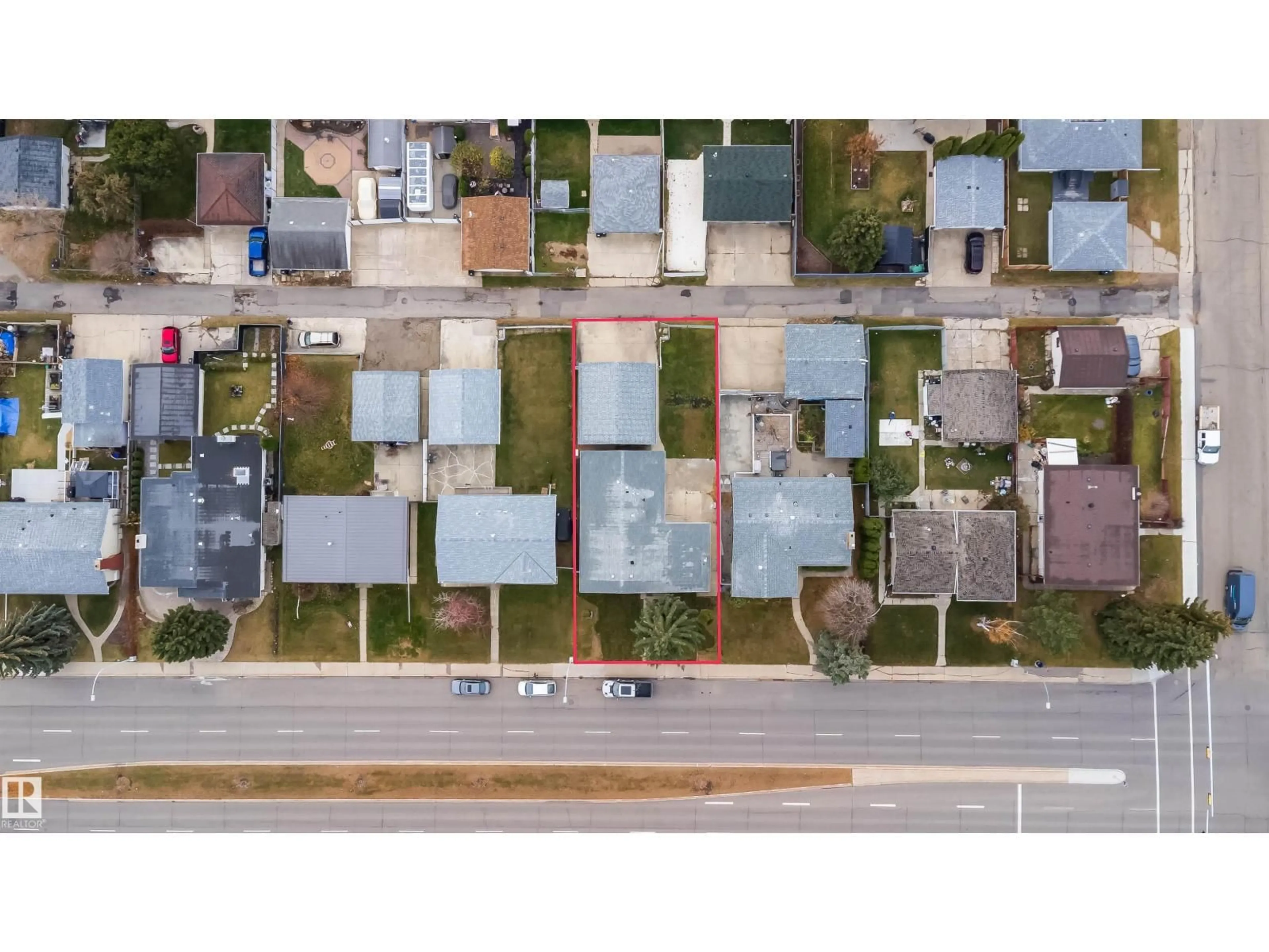 A pic from outside/outdoor area/front of a property/back of a property/a pic from drone, street for 7807 144 AV, Edmonton Alberta T5C2R9