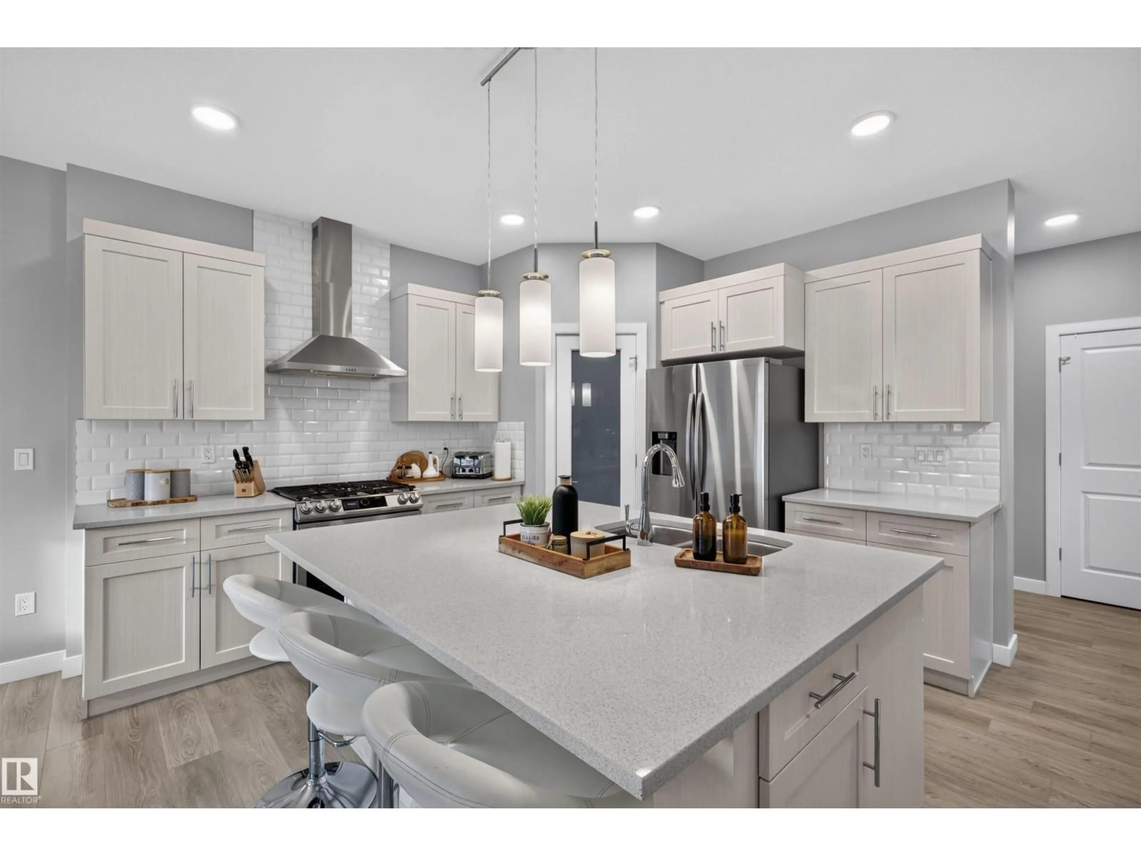 Open concept kitchen, ceramic/tile floor for 107 KINGSBURY CI, Spruce Grove Alberta T7X0C9