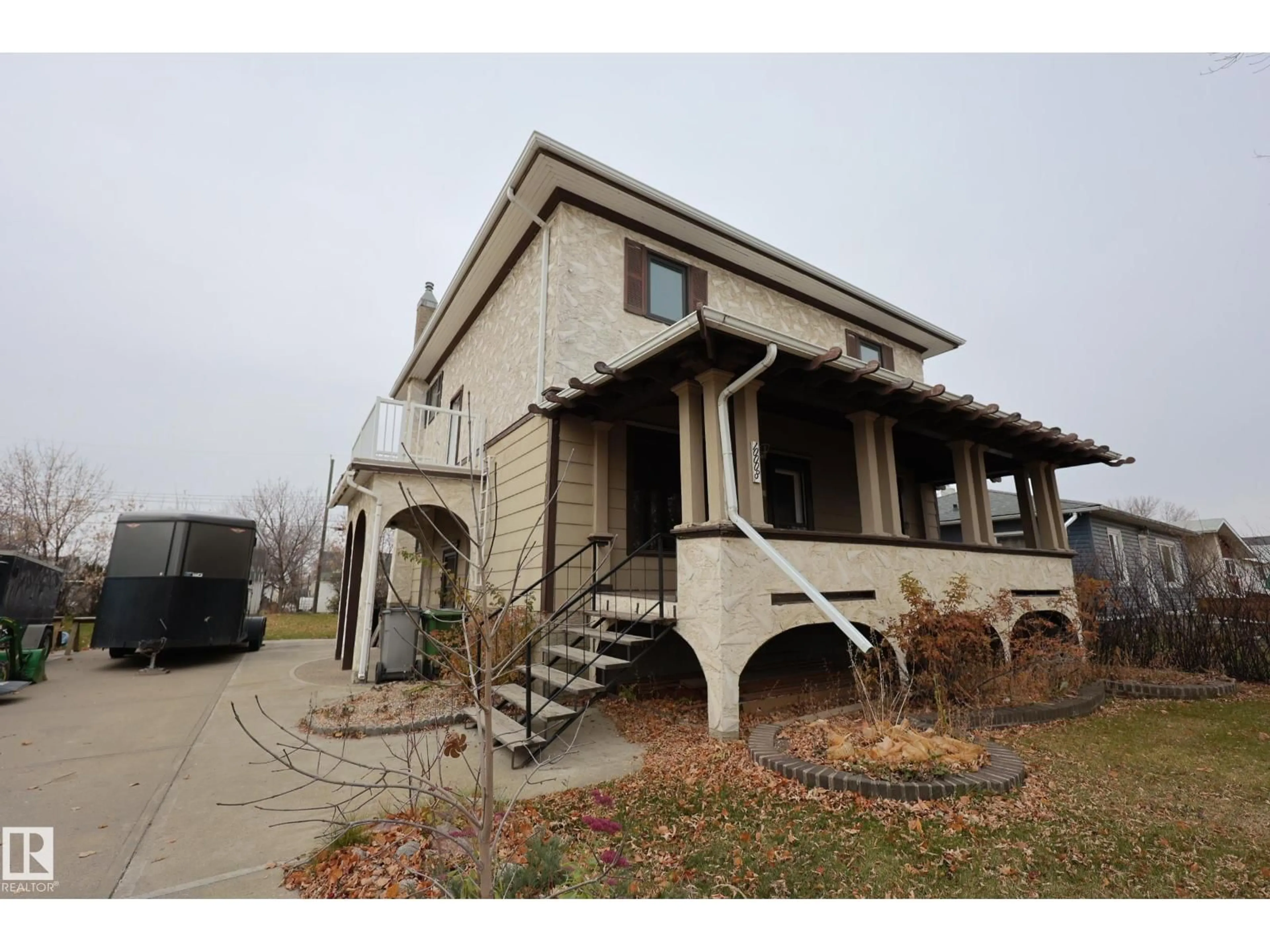 Unknown for 10008 104 ST, Morinville Alberta T8R1A5