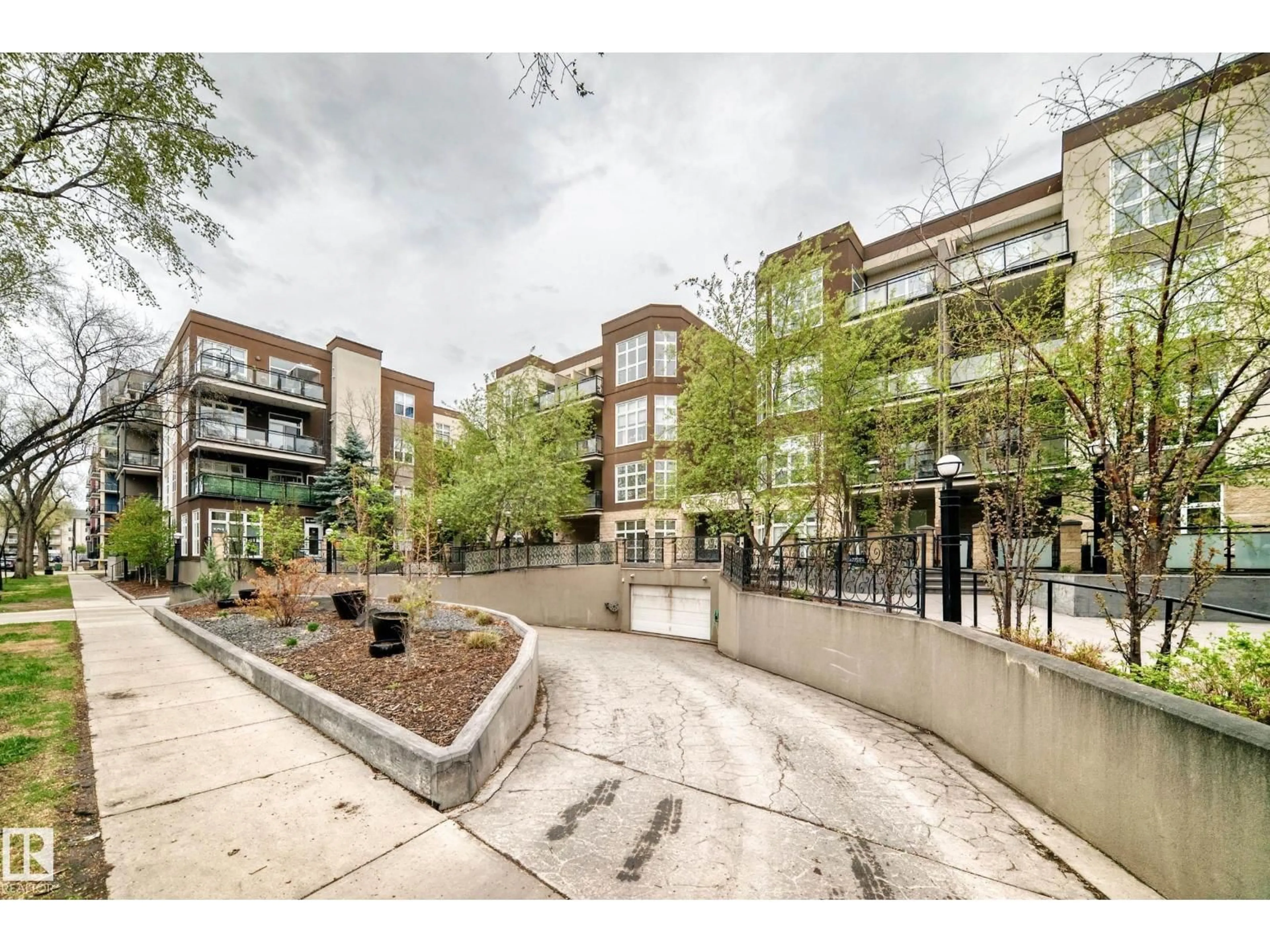 Patio, street for #223 - 10407 122 ST, Edmonton Alberta T5N4B8