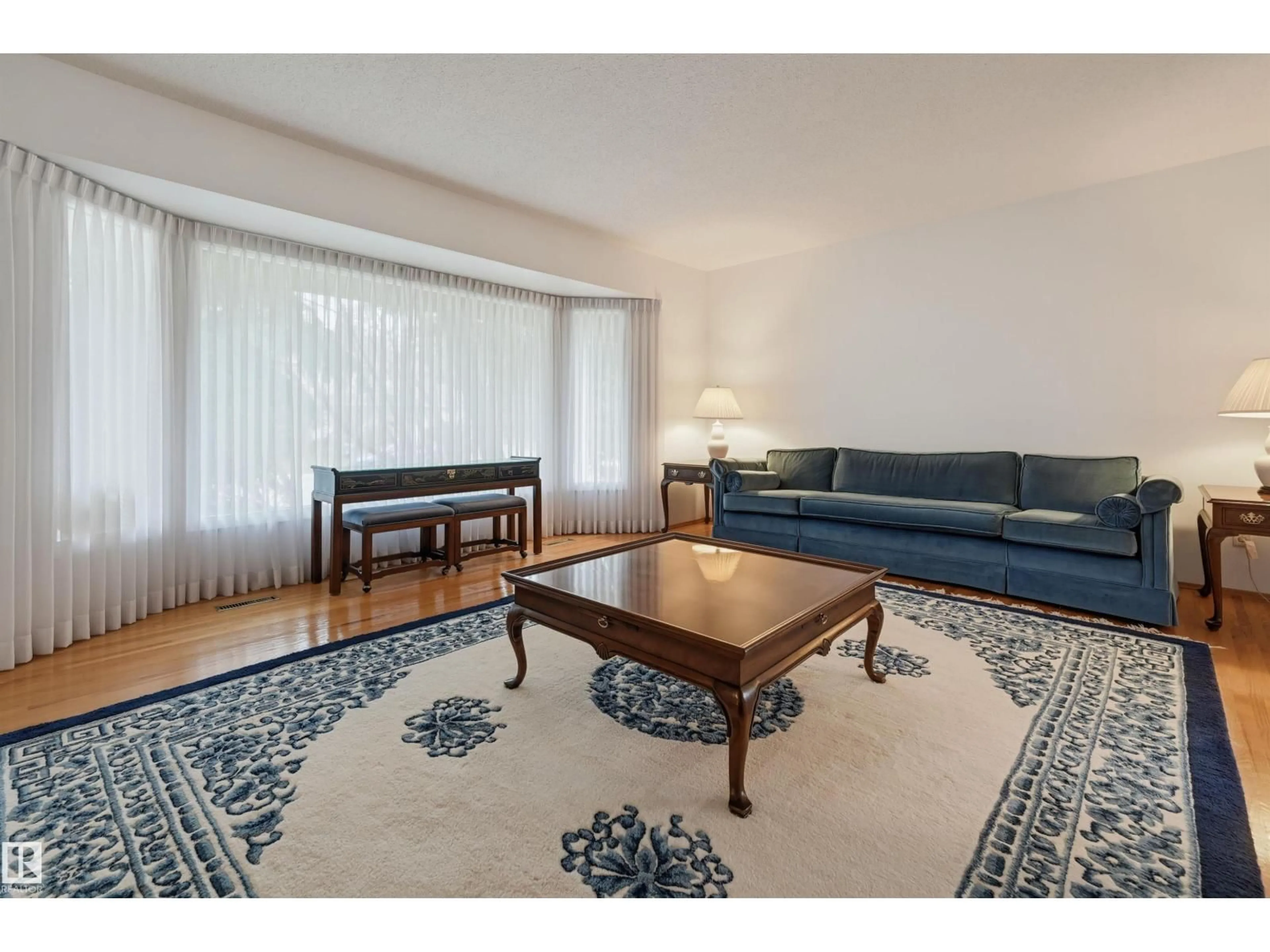Living room with furniture, unknown for 88 QUESNELL RD, Edmonton Alberta T5R5N2