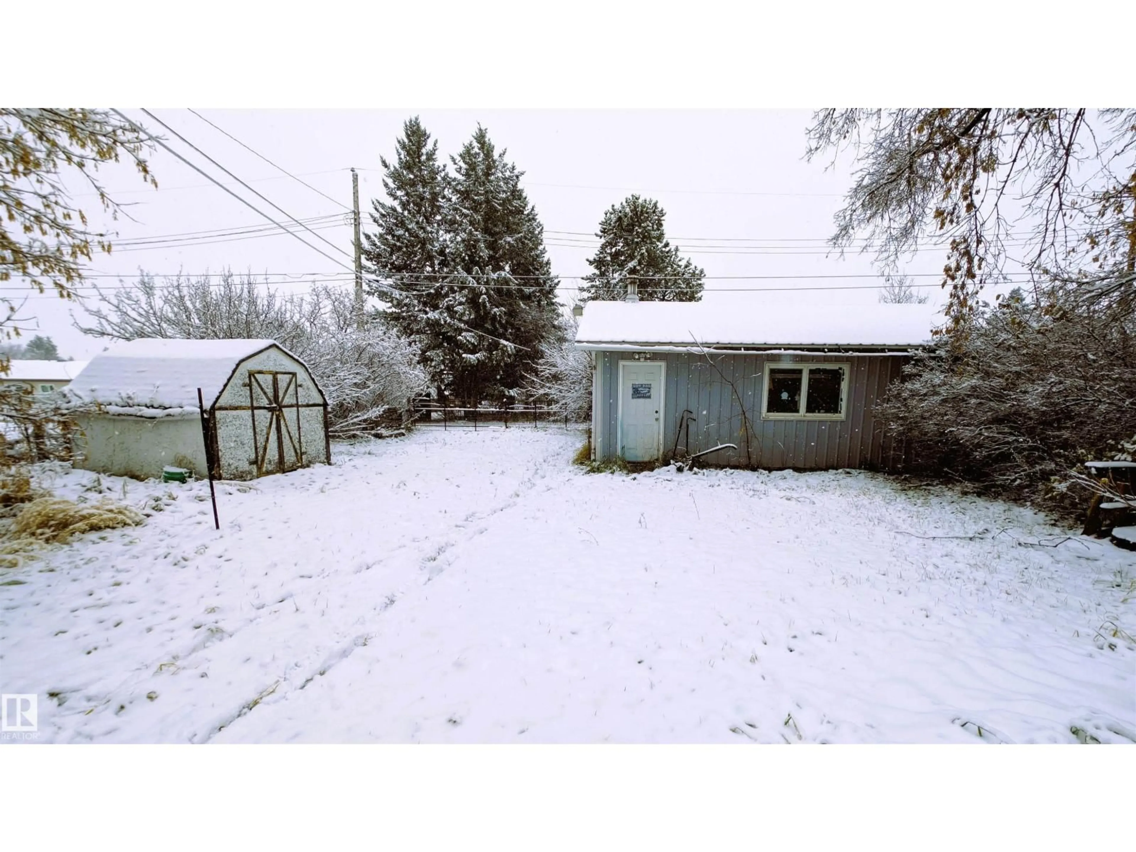 Shed for 5217 50 AV, Elk Point Alberta T0A1A0
