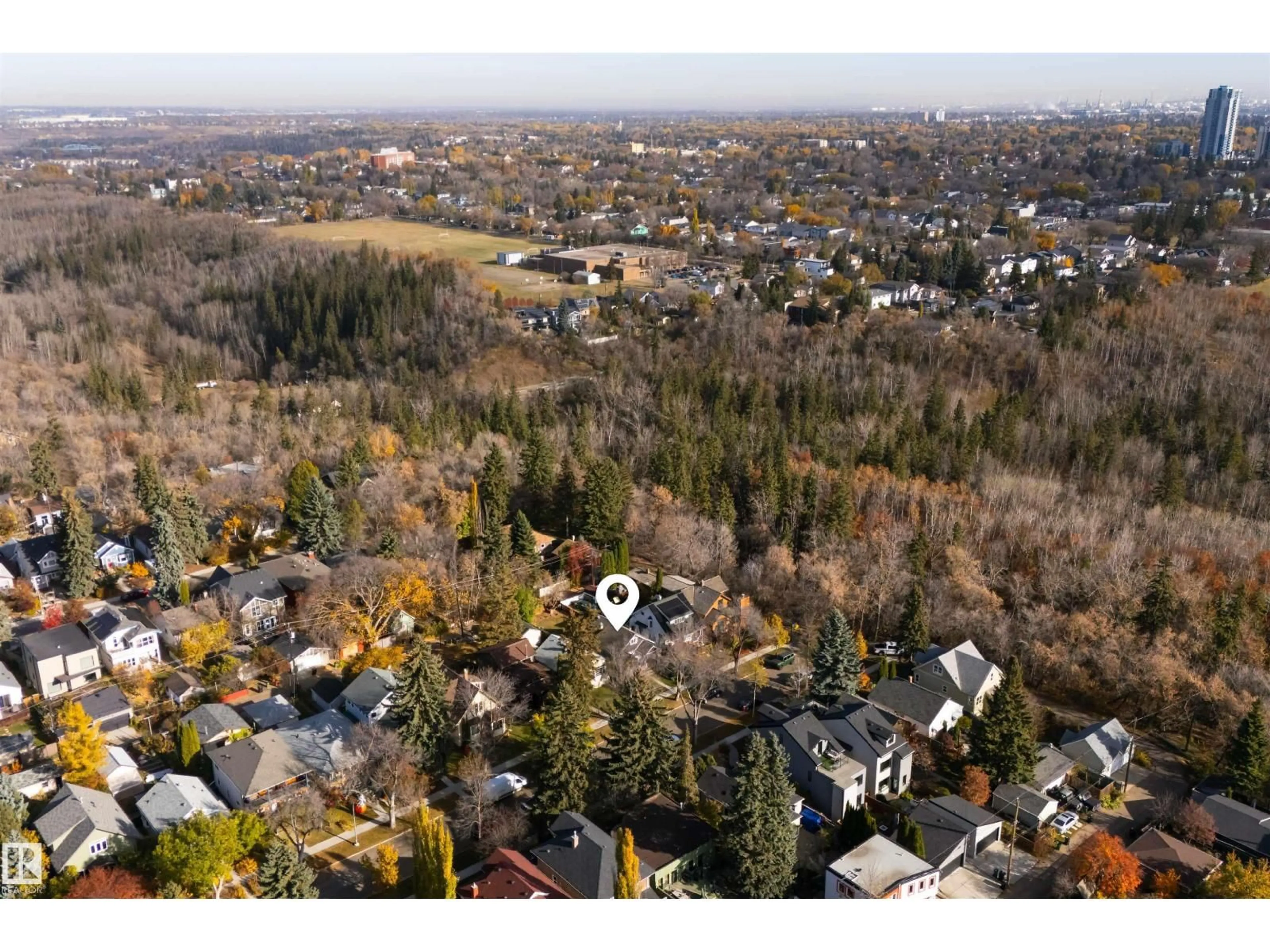 A pic from outside/outdoor area/front of a property/back of a property/a pic from drone, unknown for 9626 85 AV, Edmonton Alberta T6C1H4