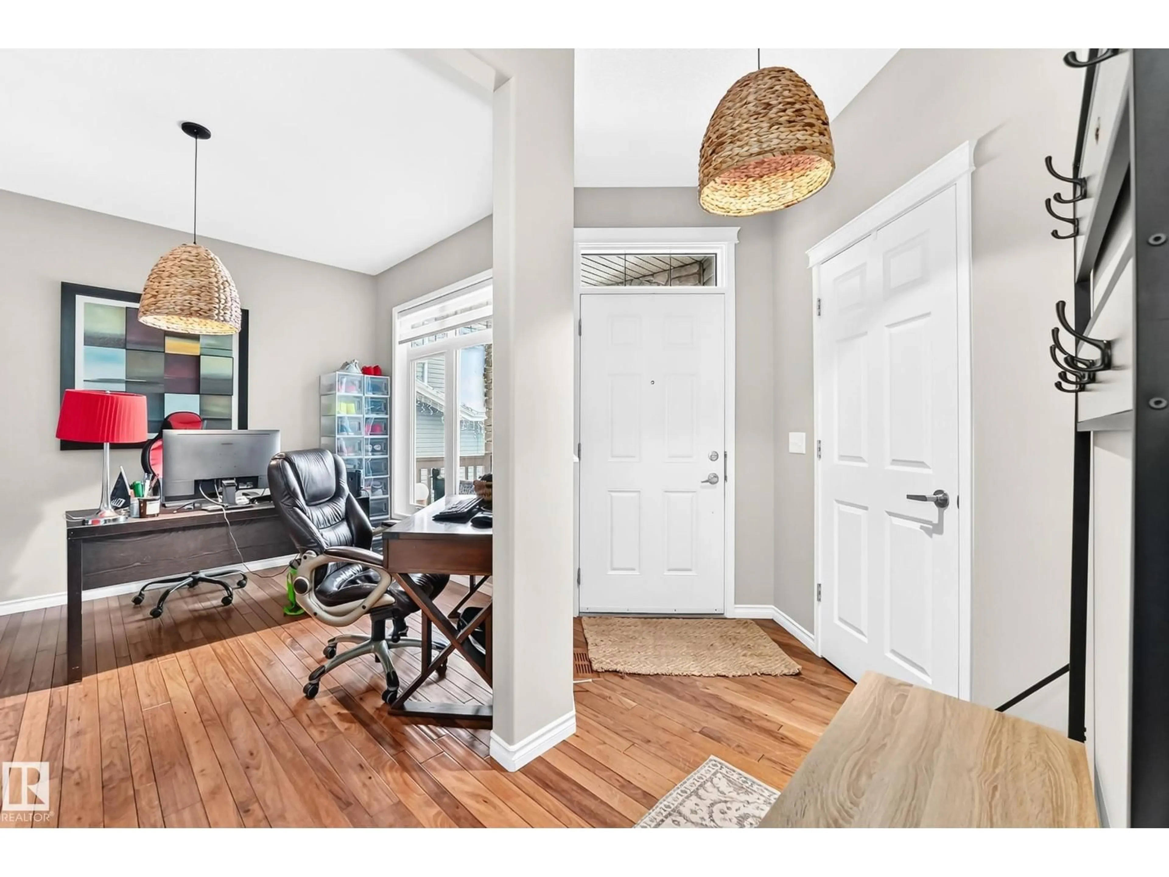 Indoor entryway for 94 ELLINGTON CR, St. Albert Alberta T8N4C6