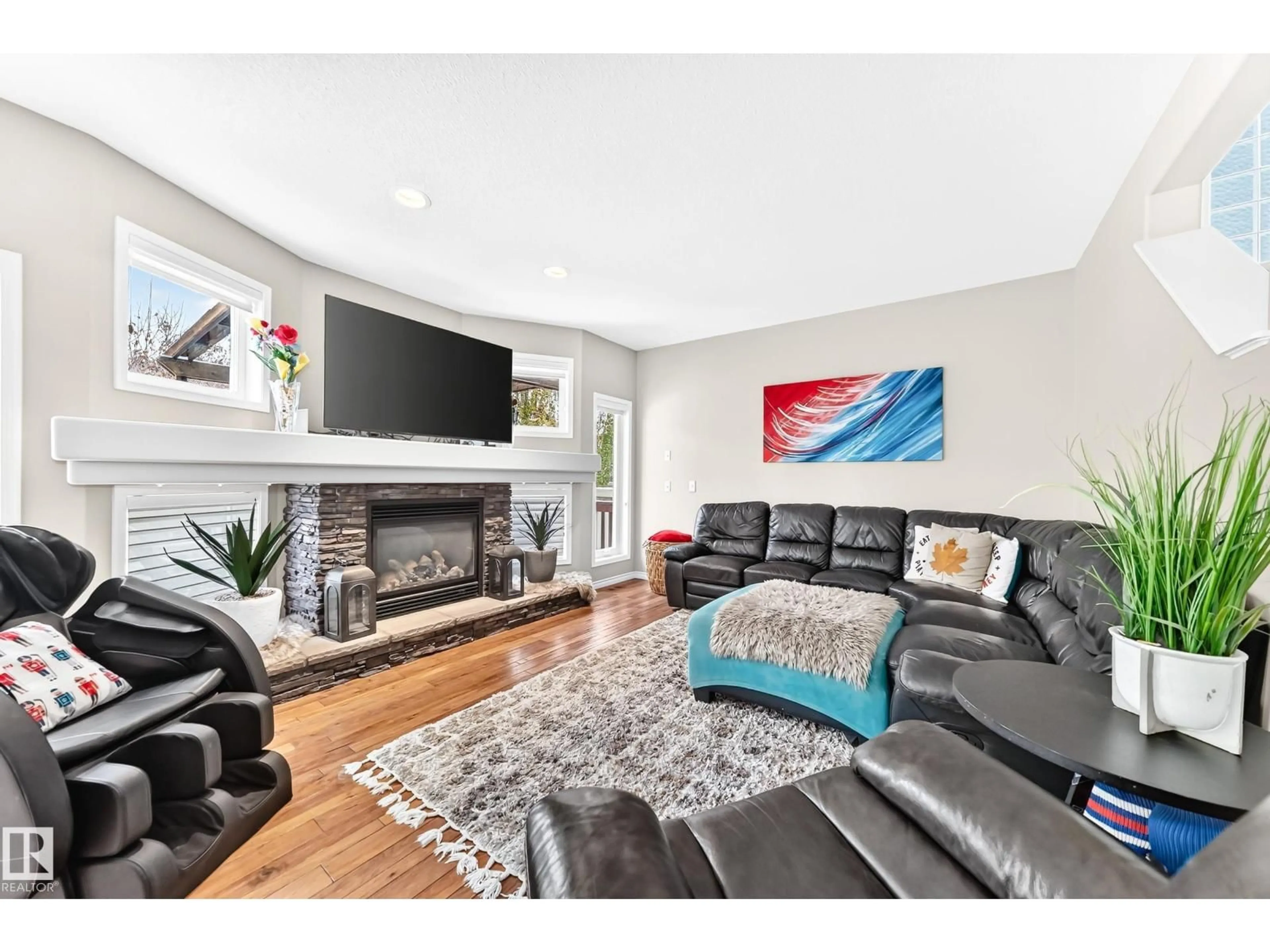 Living room with furniture, unknown for 94 ELLINGTON CR, St. Albert Alberta T8N4C6