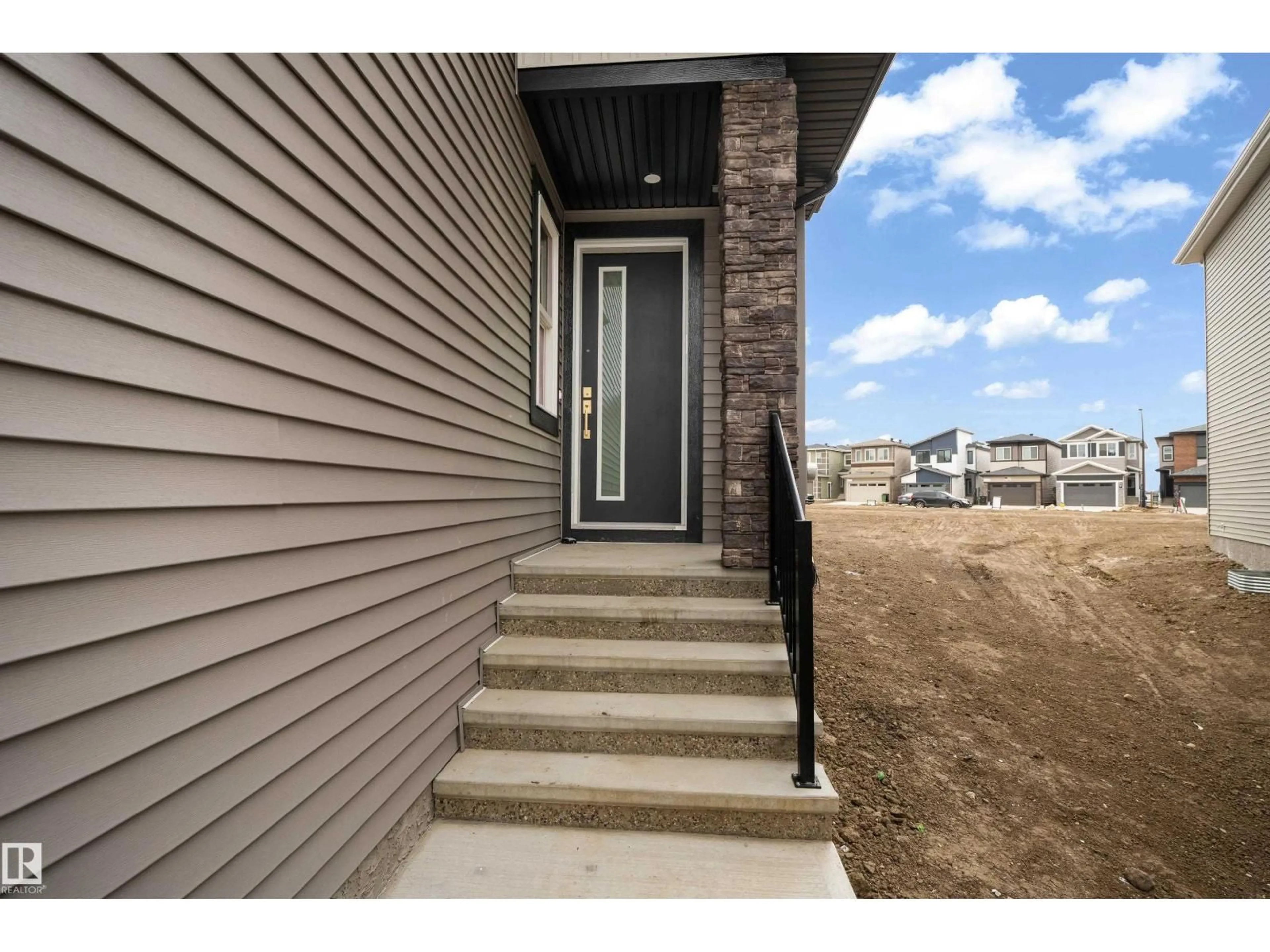 Unknown for 732 31 STREET, Edmonton Alberta T6X3M3