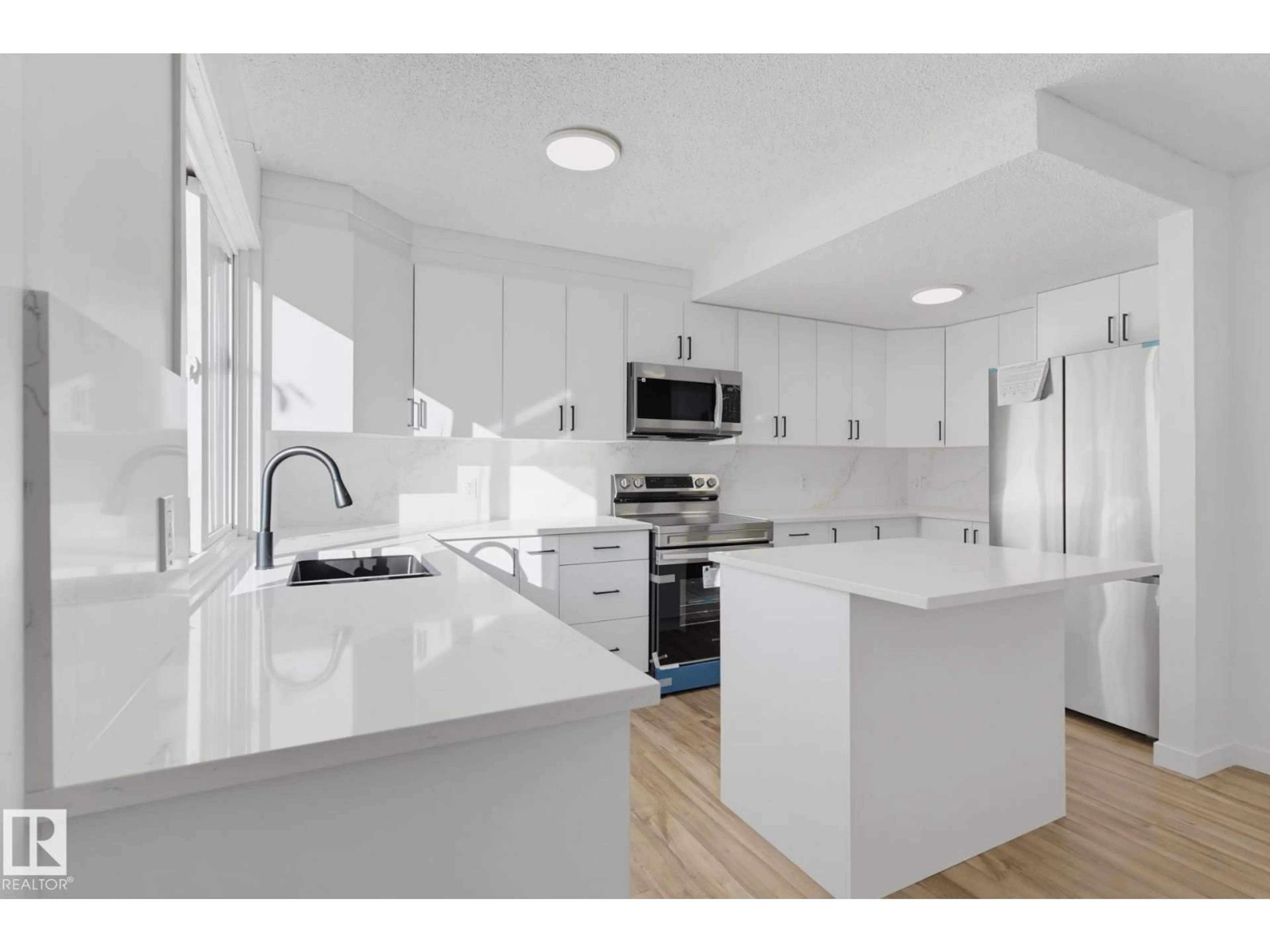 Open concept kitchen, unknown for 133 WOODSTOCK NW, Edmonton Alberta T5T0H6