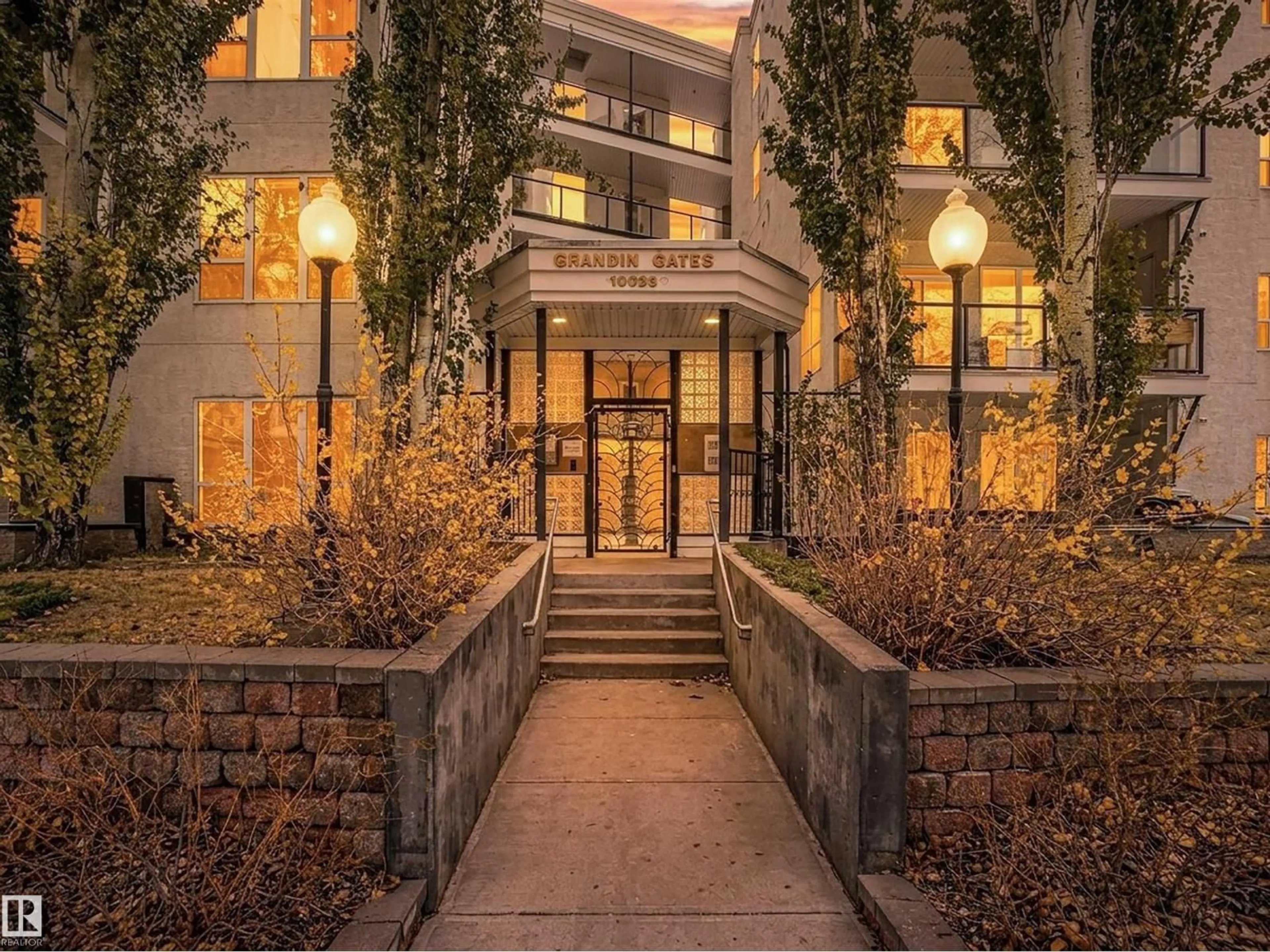 Unknown for 121 10023 110 ST NW, Edmonton Alberta T5K1J5