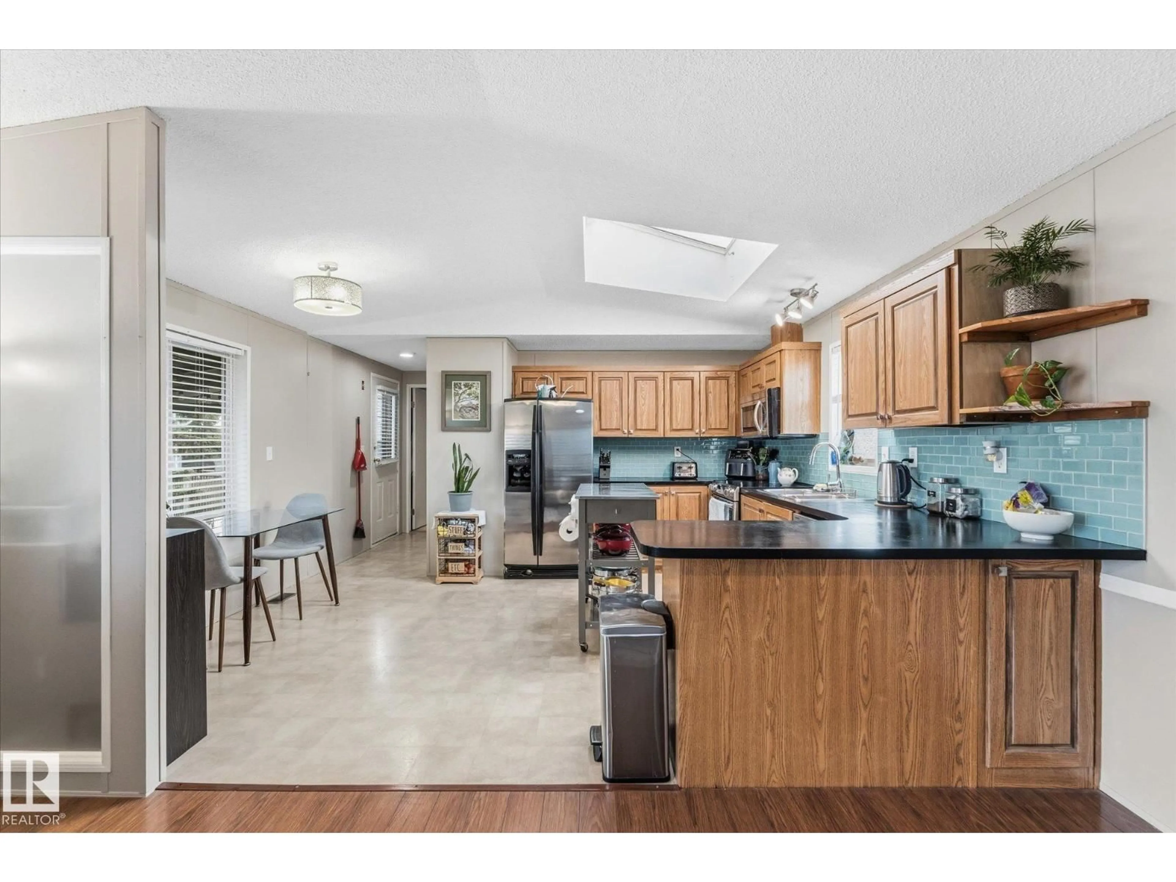 Open concept kitchen, unknown for 690 53222 RGE RD RD, Rural Parkland County Alberta T7X3P8