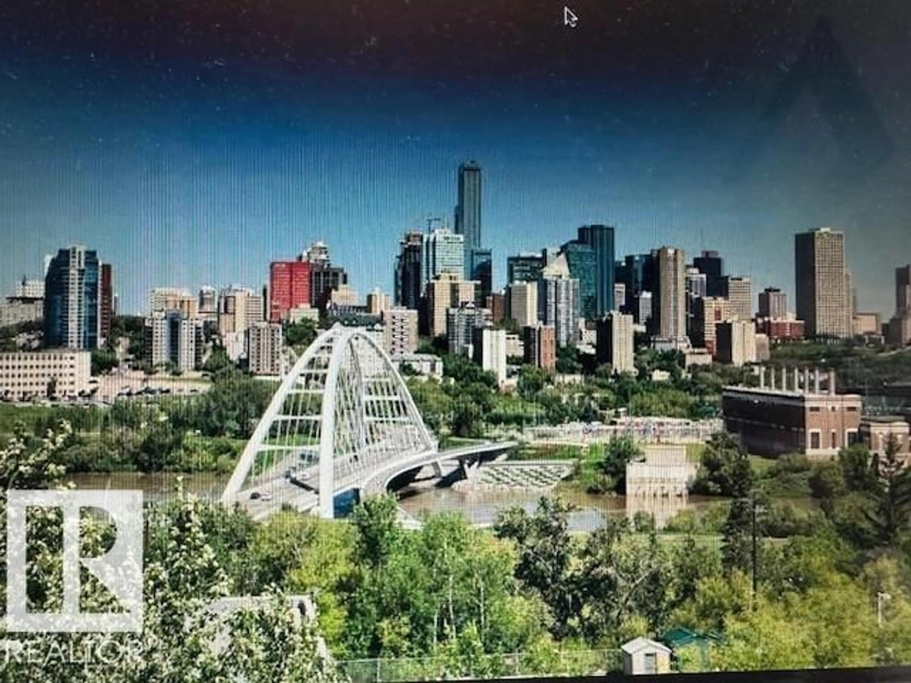 Blurry image for #205 - 10545 SASKATCHEWAN DR, Edmonton Alberta T6E6C6