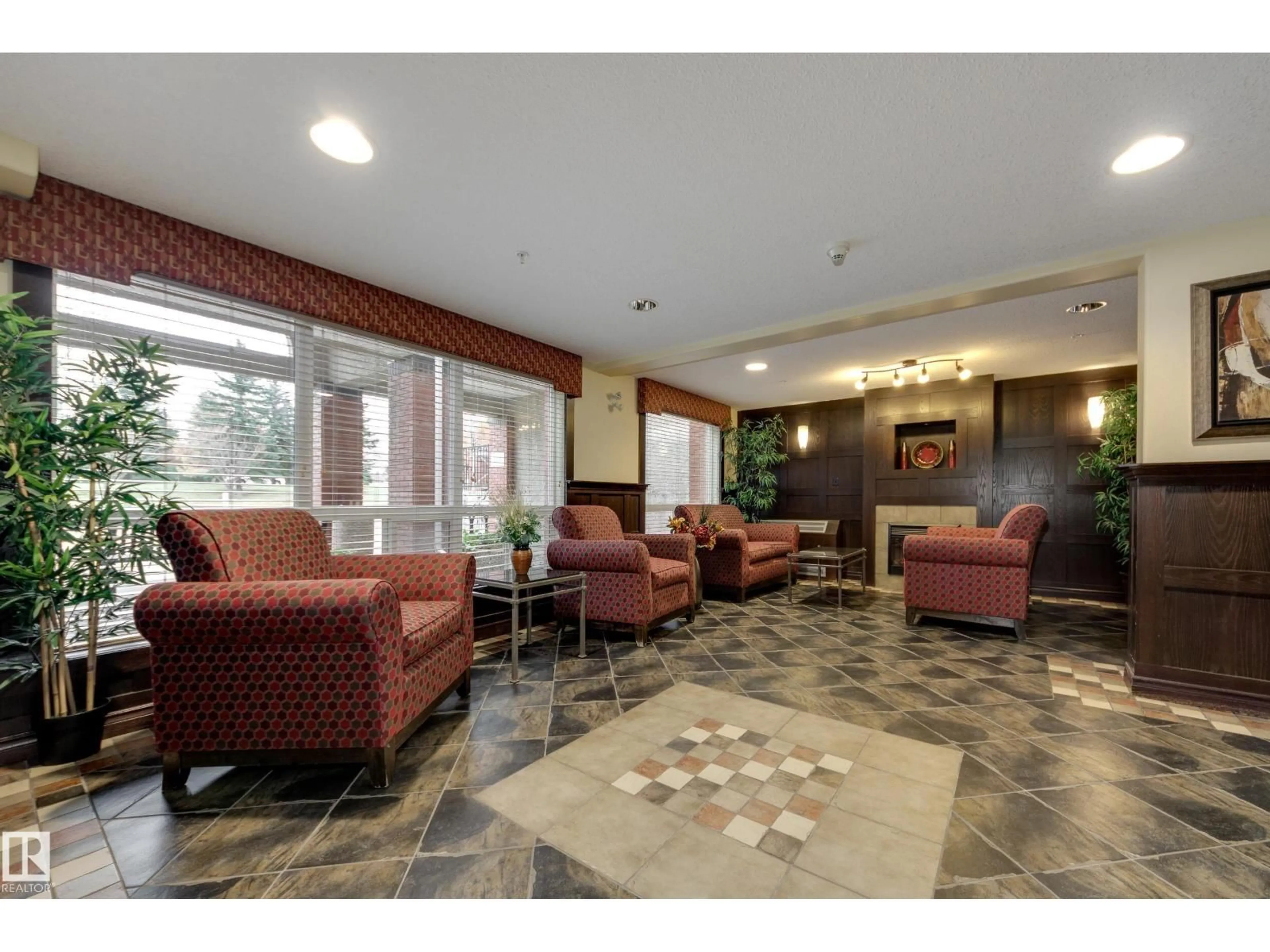 Lobby for #216 - 7510 89 ST, Edmonton Alberta T6C0X5