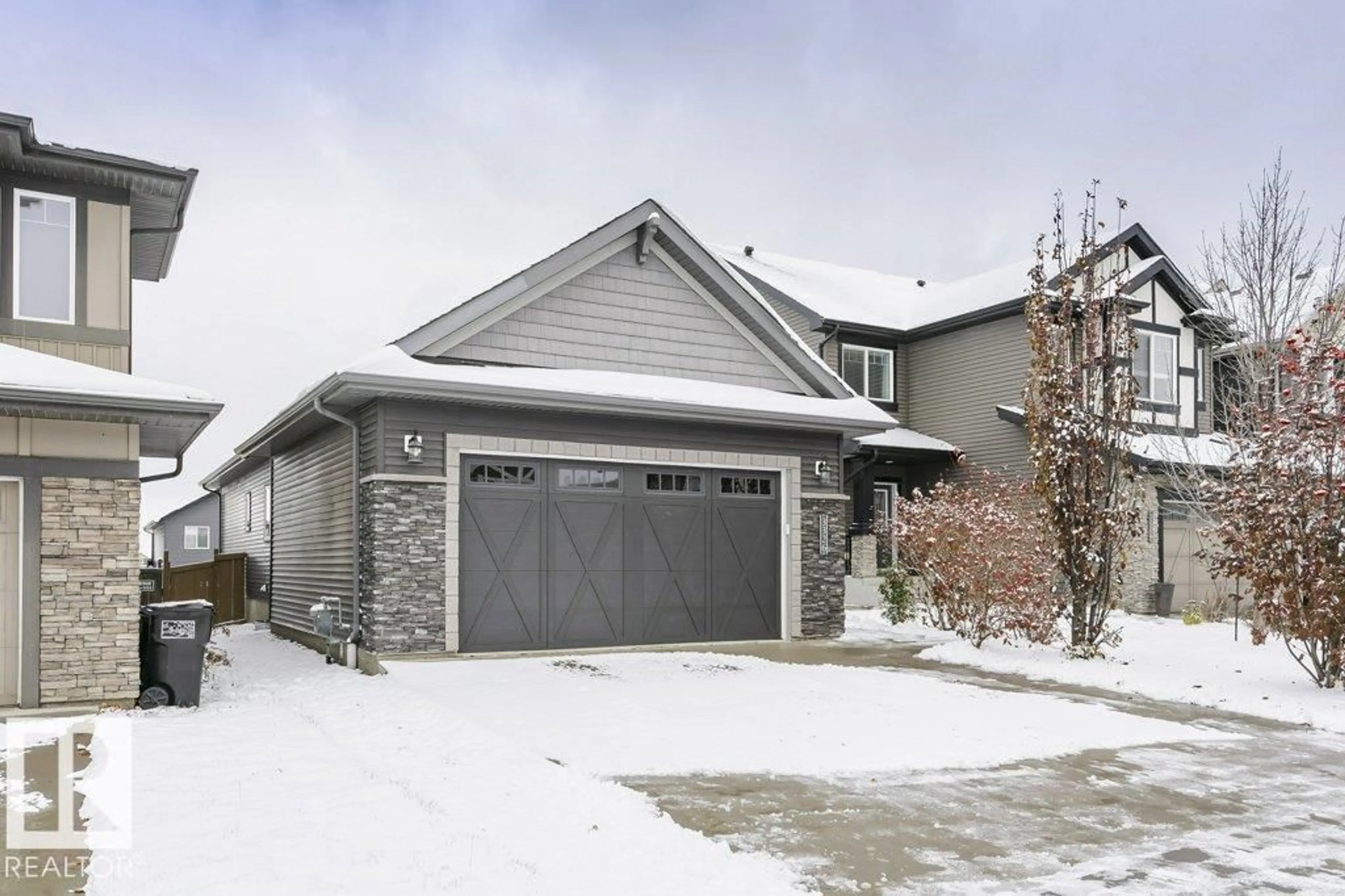 Indoor garage for 3326 WEIDLE WY, Edmonton Alberta T6X1T1