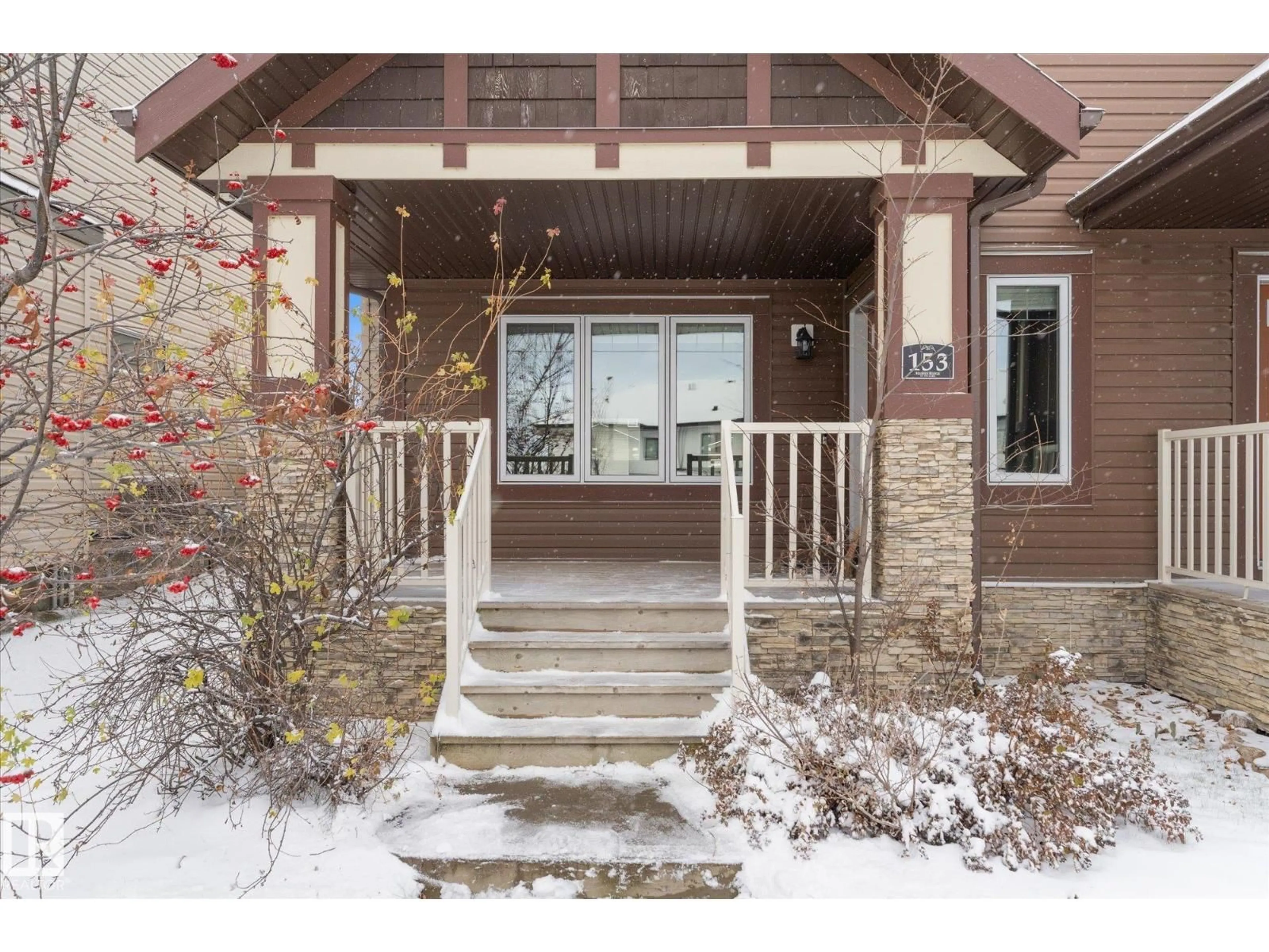 Indoor entryway for 153 HAWKS RIDGE BV, Edmonton Alberta T5S0H5