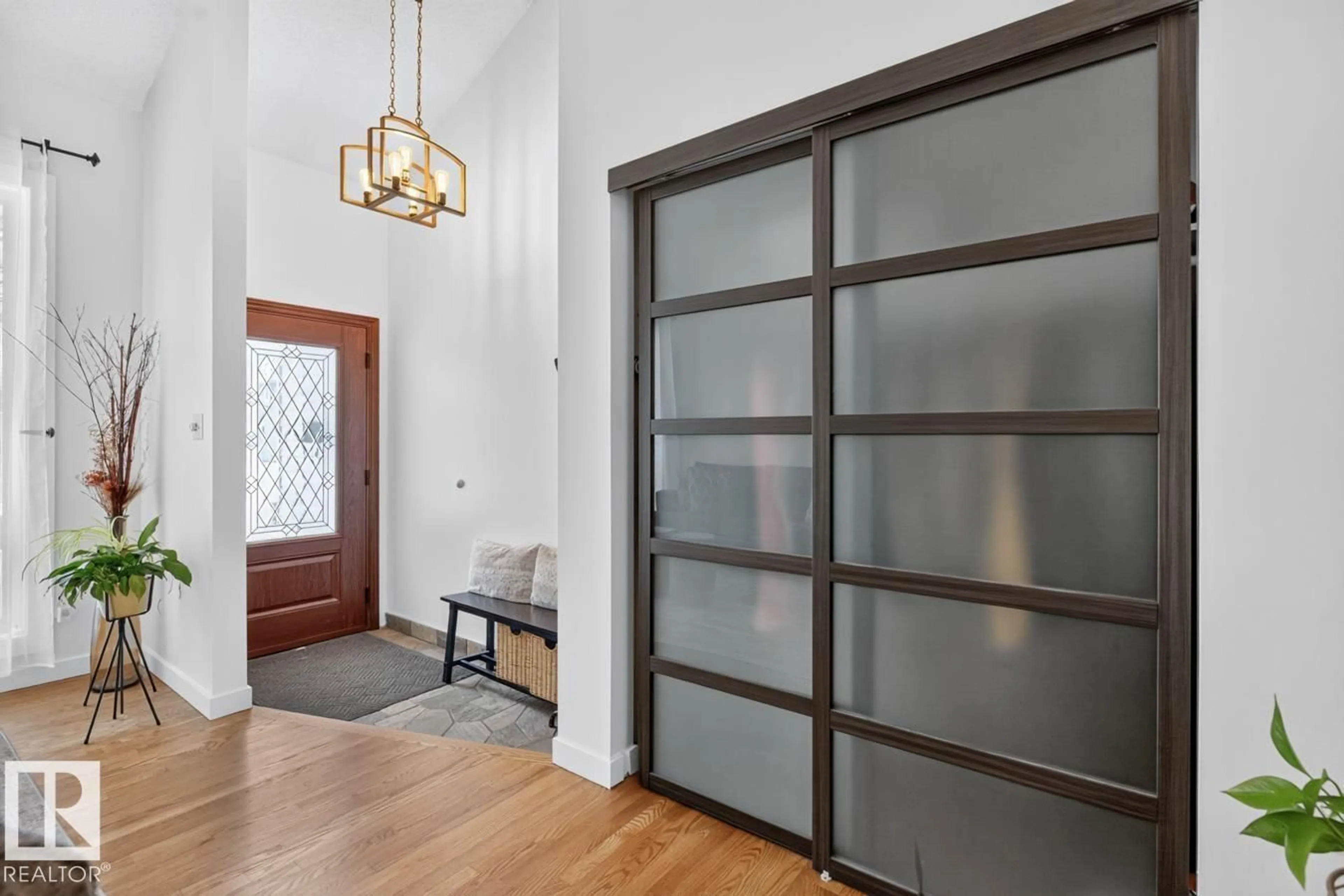 Indoor entryway for 9 DURAND PL, St. Albert Alberta T8N4V5