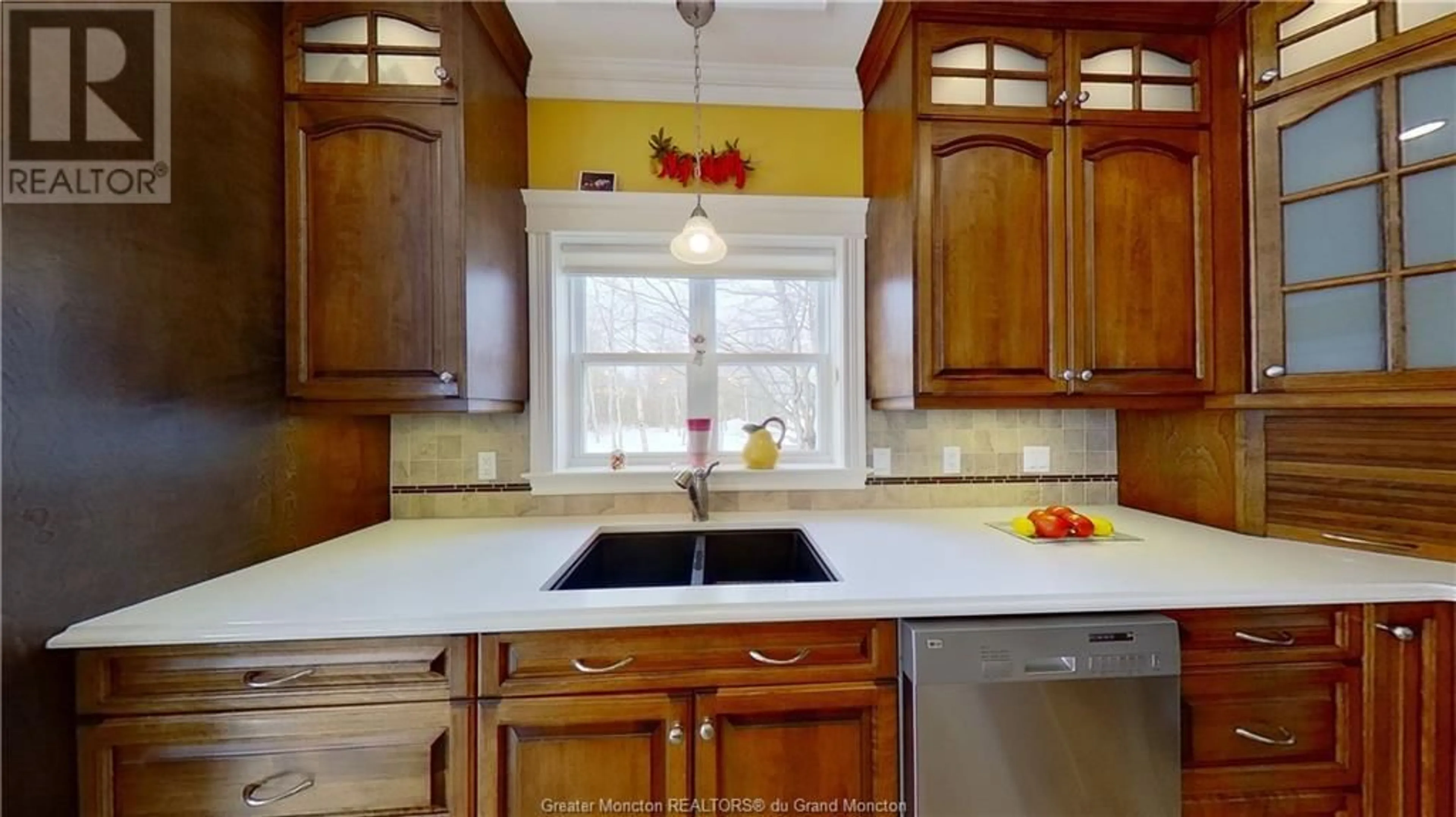 Kitchen, wood floors, cottage for 3 Gor Hans Lane, Pointe-Du-Chêne New Brunswick E4P4L6