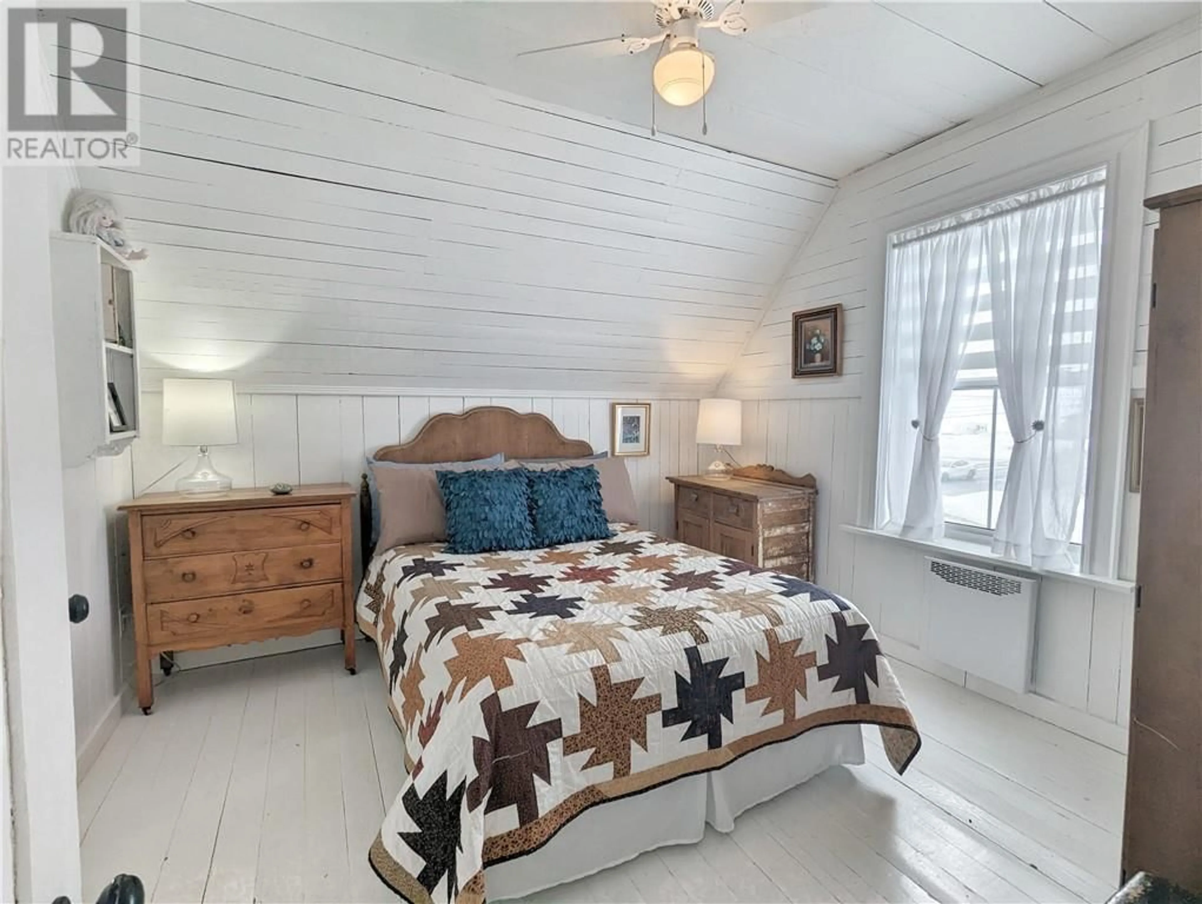 Bedroom with bed, unknown for 142 BD ST PIERRE E, Caraquet New Brunswick E1W1B1