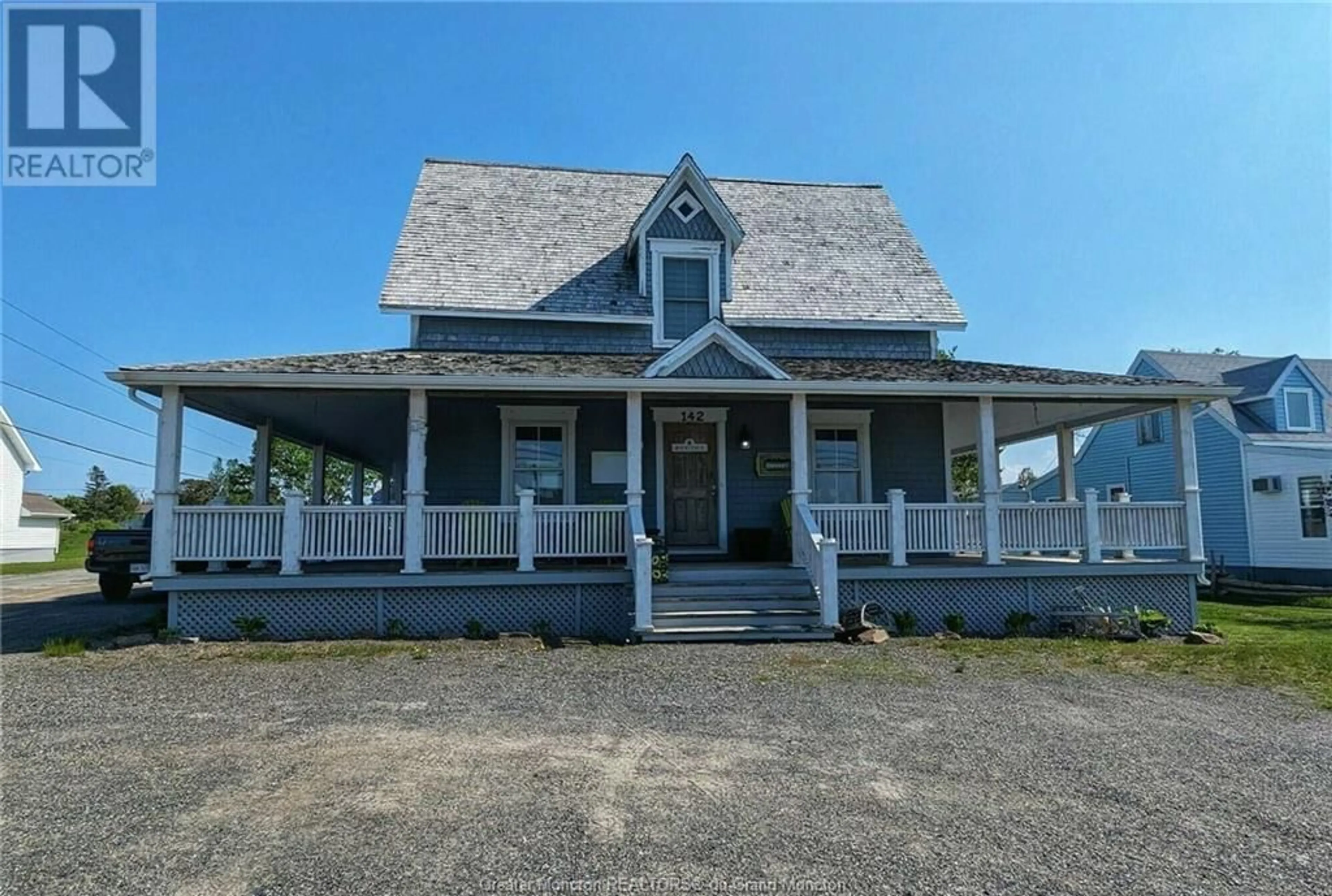 Cottage for 142 Bd St Pierre E, Caraquet New Brunswick E1W1B1