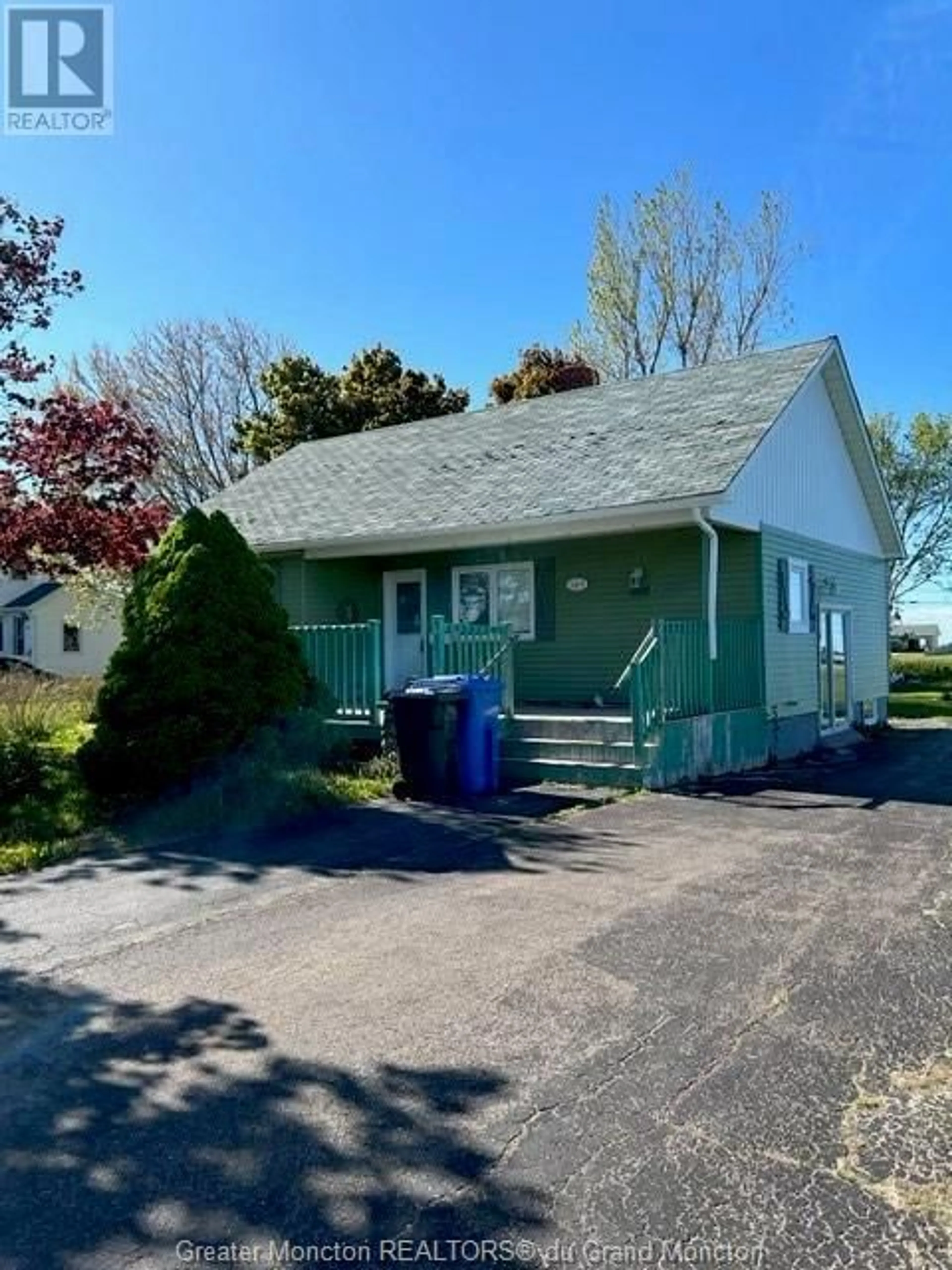 Frontside or backside of a home for 369 St-Pierre Est, Caraquet New Brunswick E1W1B4