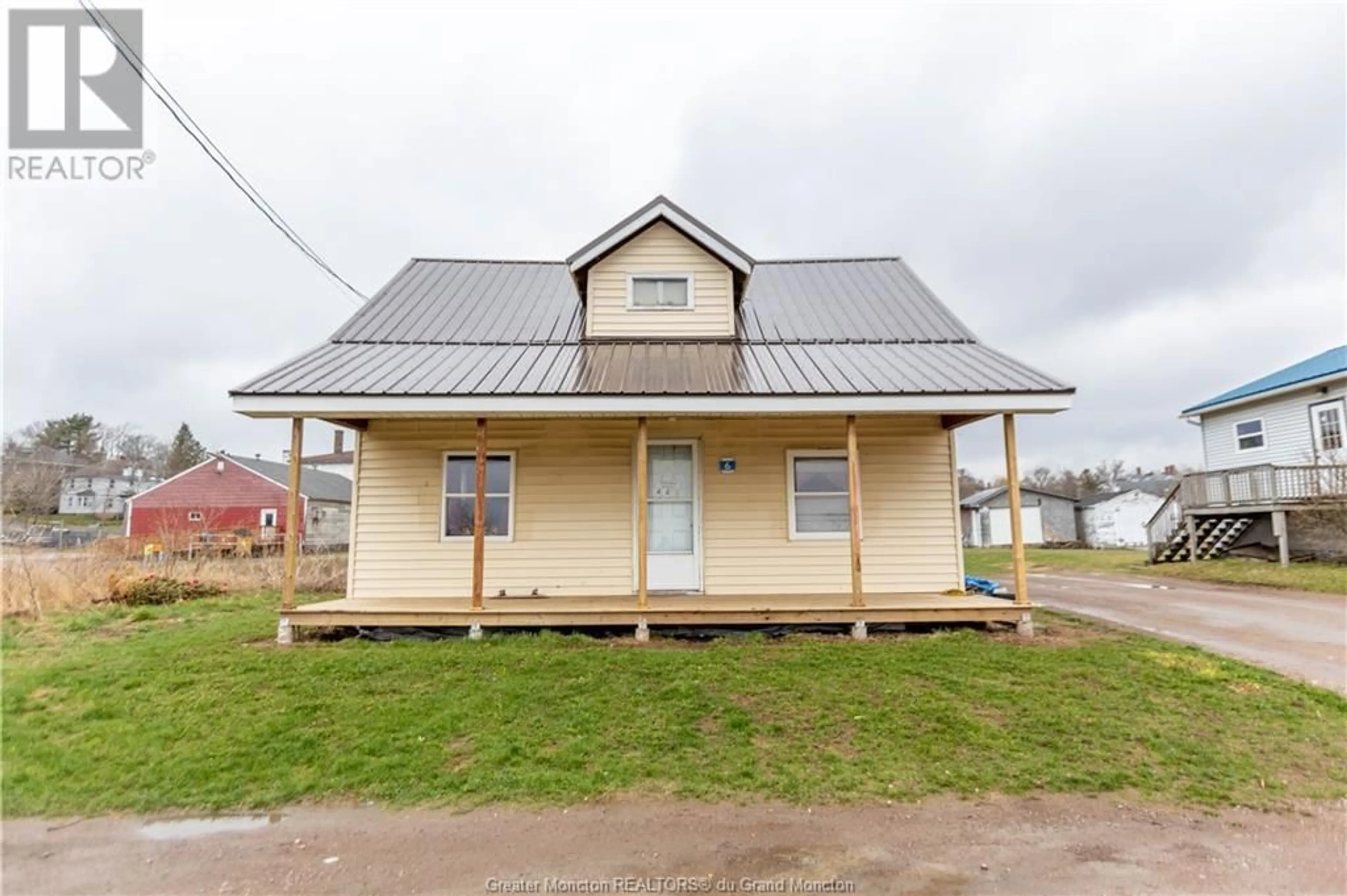 Outside view for 6 St James ST, Sackville New Brunswick E4L4L6