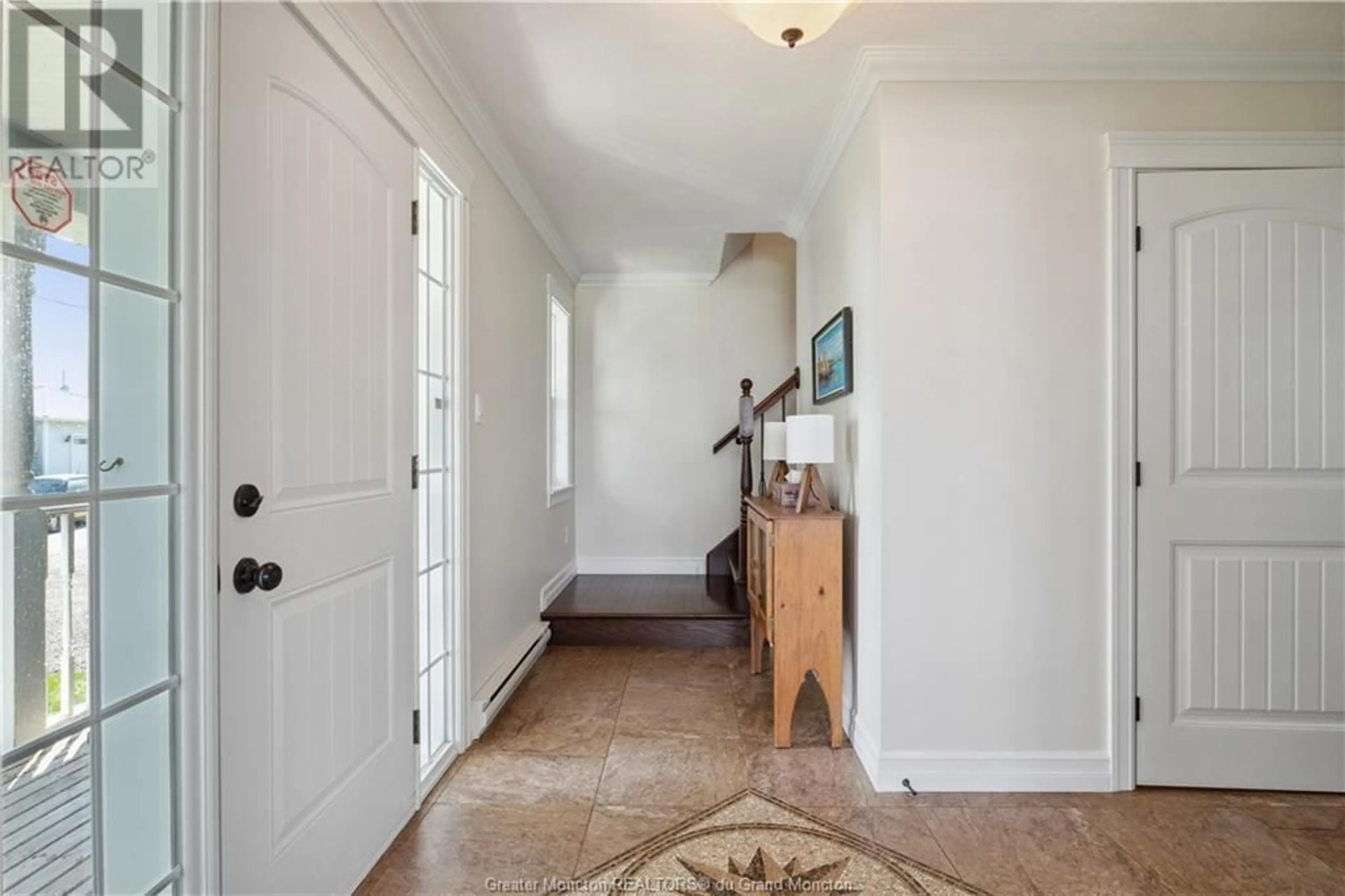 Indoor entryway for 114 Redwood AVE, Pointe Du Chene New Brunswick E4P4Z8