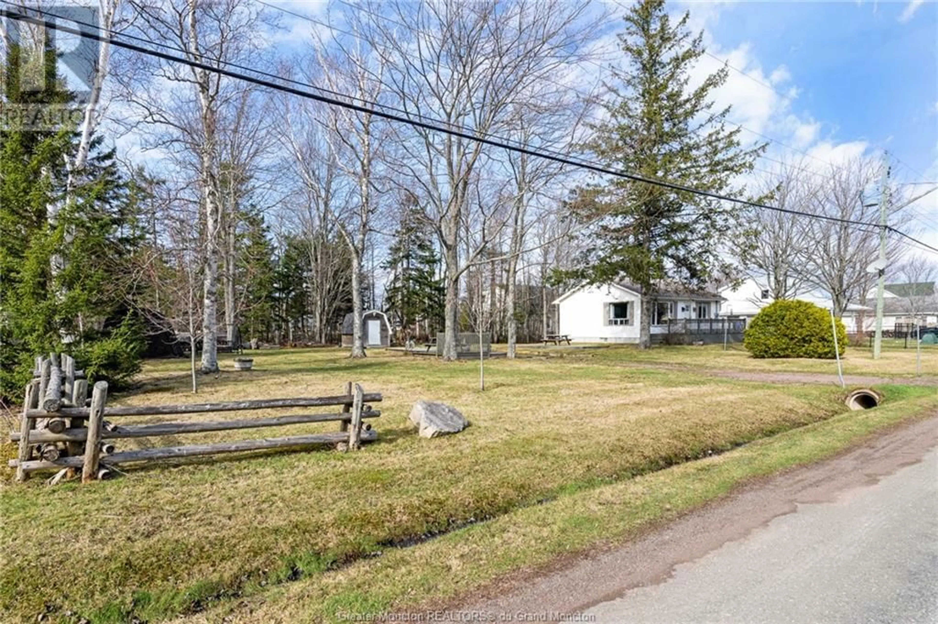 Fenced yard for 37 Downing, Grande-Digue New Brunswick E4R4H2