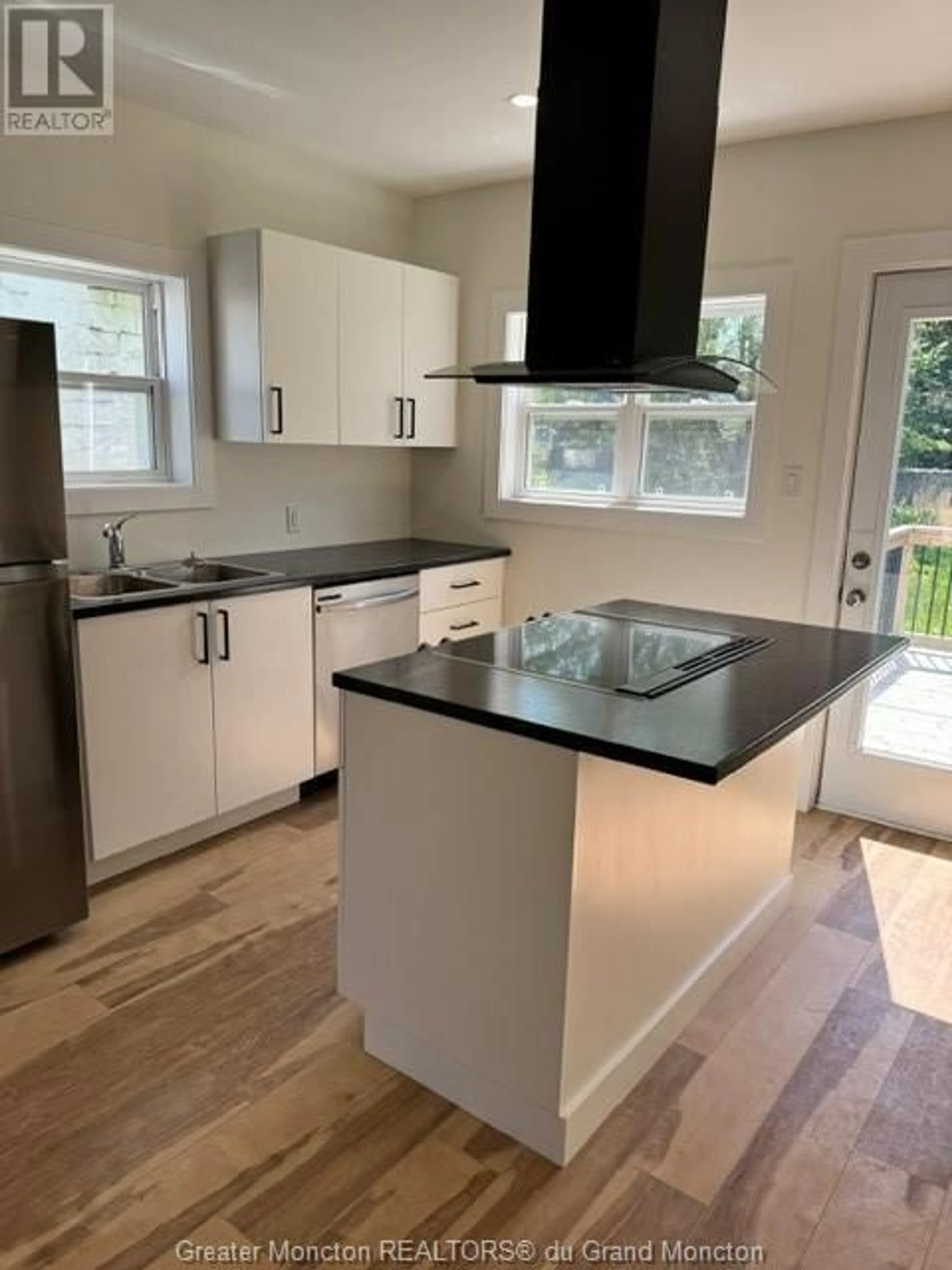 Contemporary kitchen for 10 Lockhart AVE, Moncton New Brunswick E1C6R1