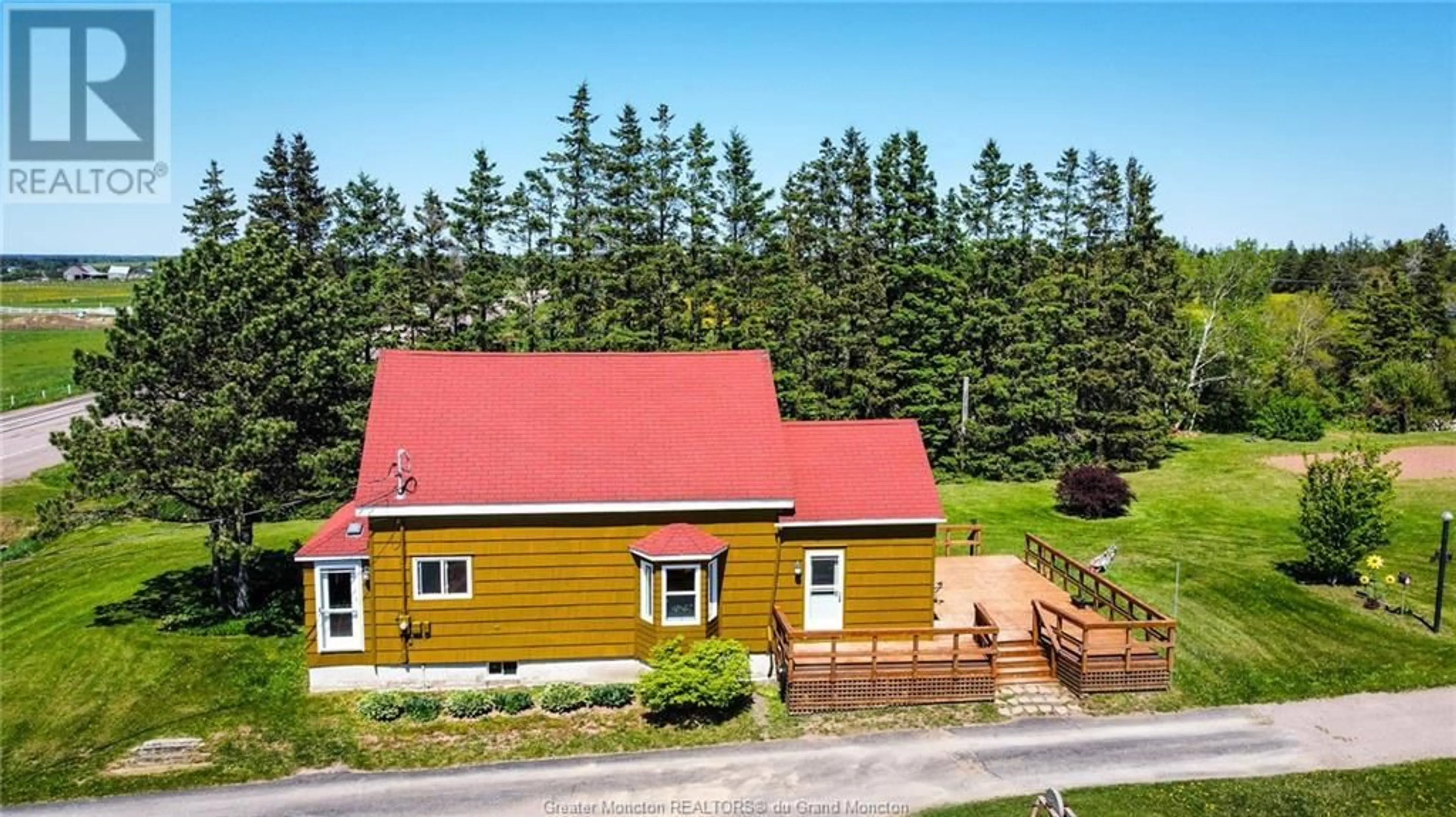 Cottage for 701 Route 16, Pointe de Bute New Brunswick E4L2N6