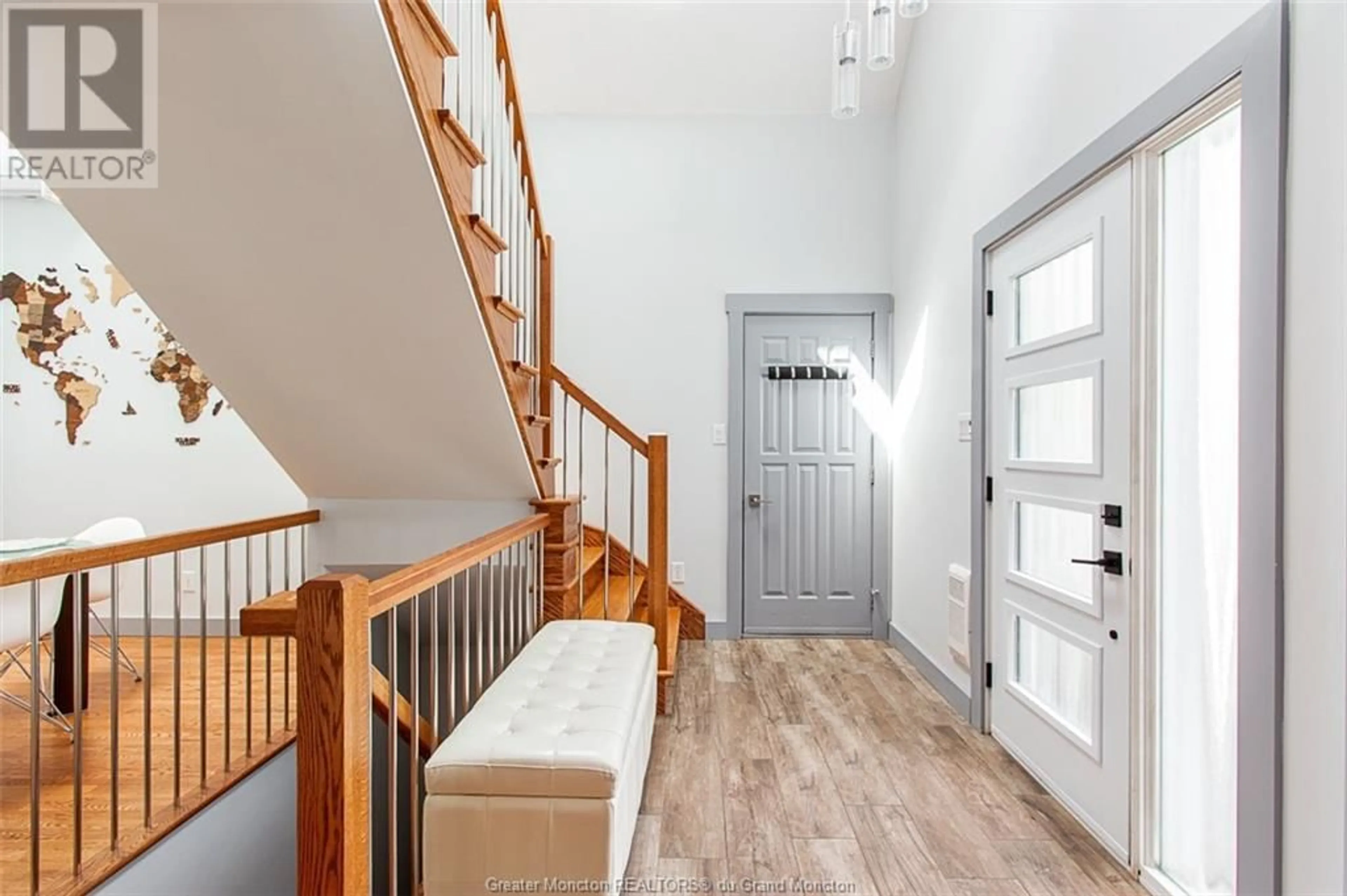 Indoor entryway for 505 Broussard, Dieppe New Brunswick E1A6G8