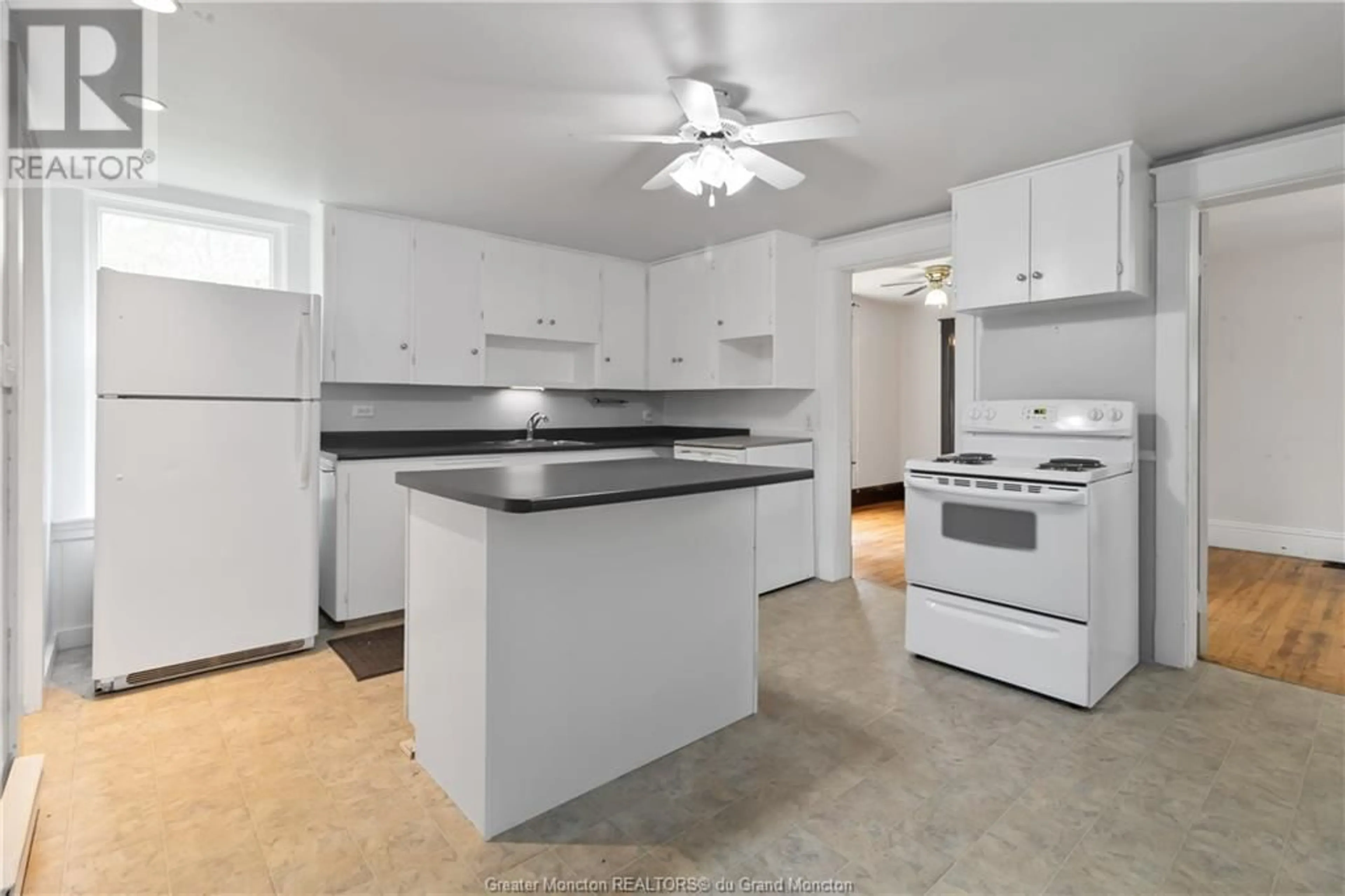 Standard kitchen for 347 Amirault, Dieppe New Brunswick E1A6Y9