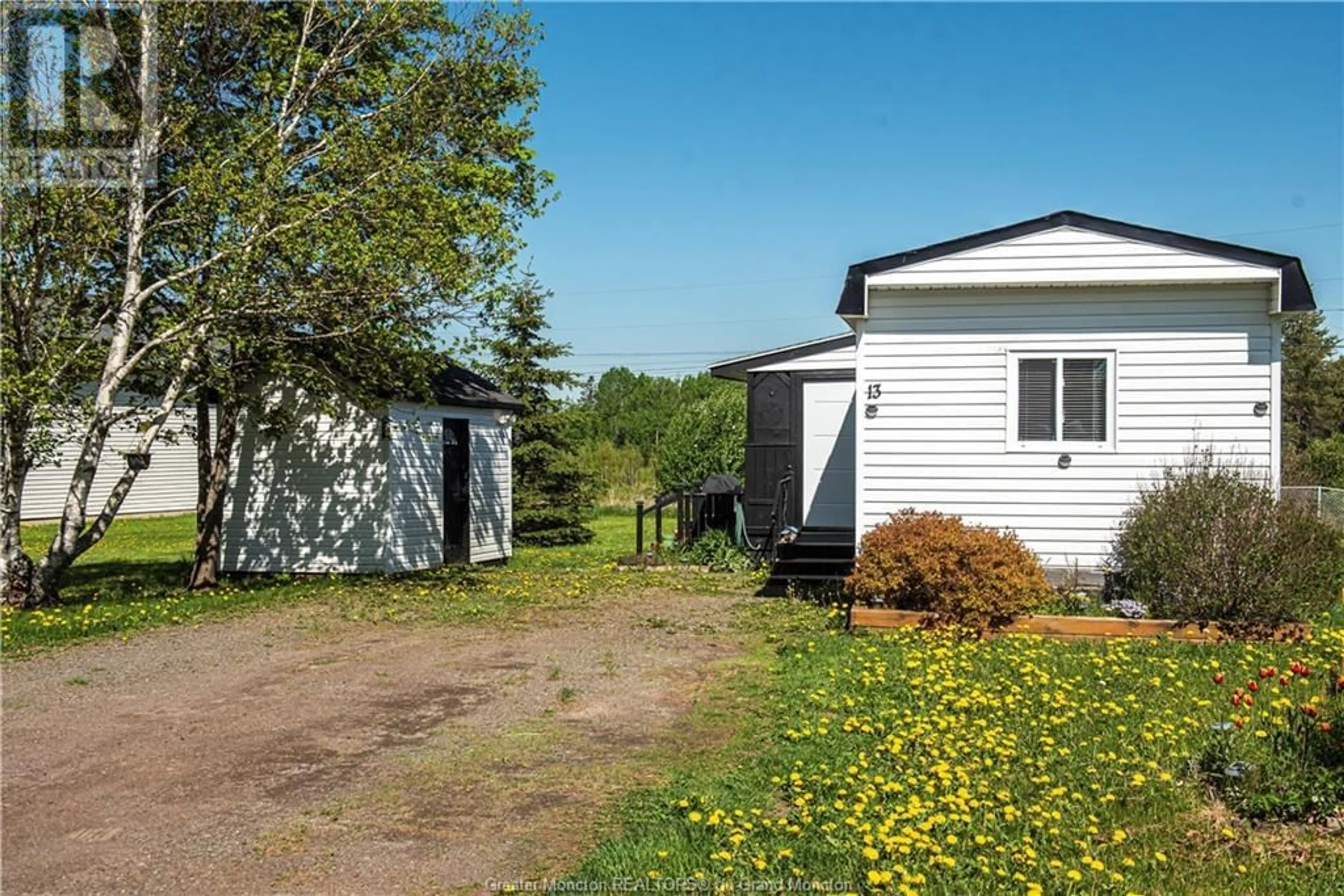 Cottage for 13 Third ST, Lakeville New Brunswick E1H1K6