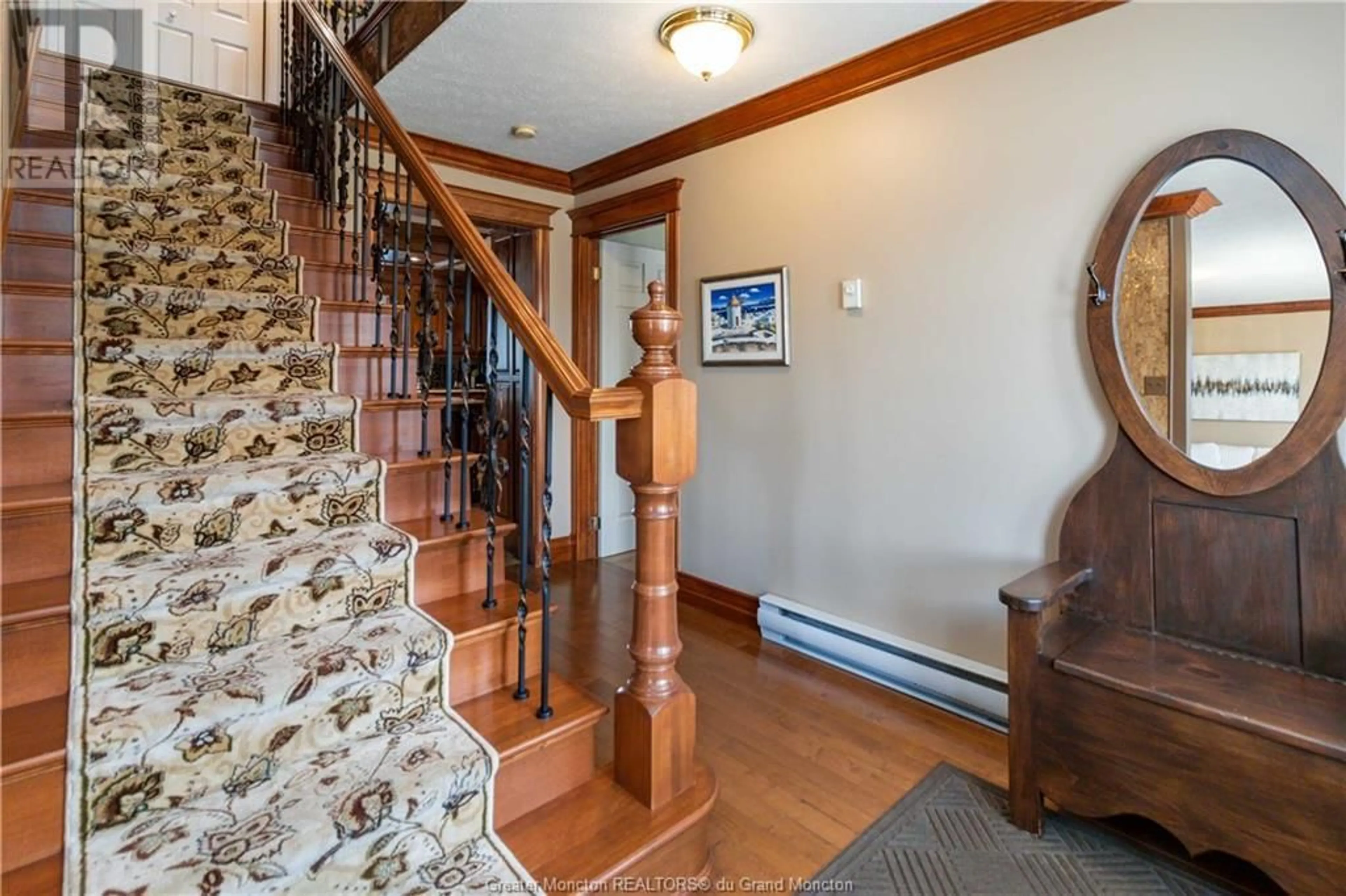 Indoor foyer, wood floors for 380 Front Street, Grand Falls New Brunswick E3Z2S6