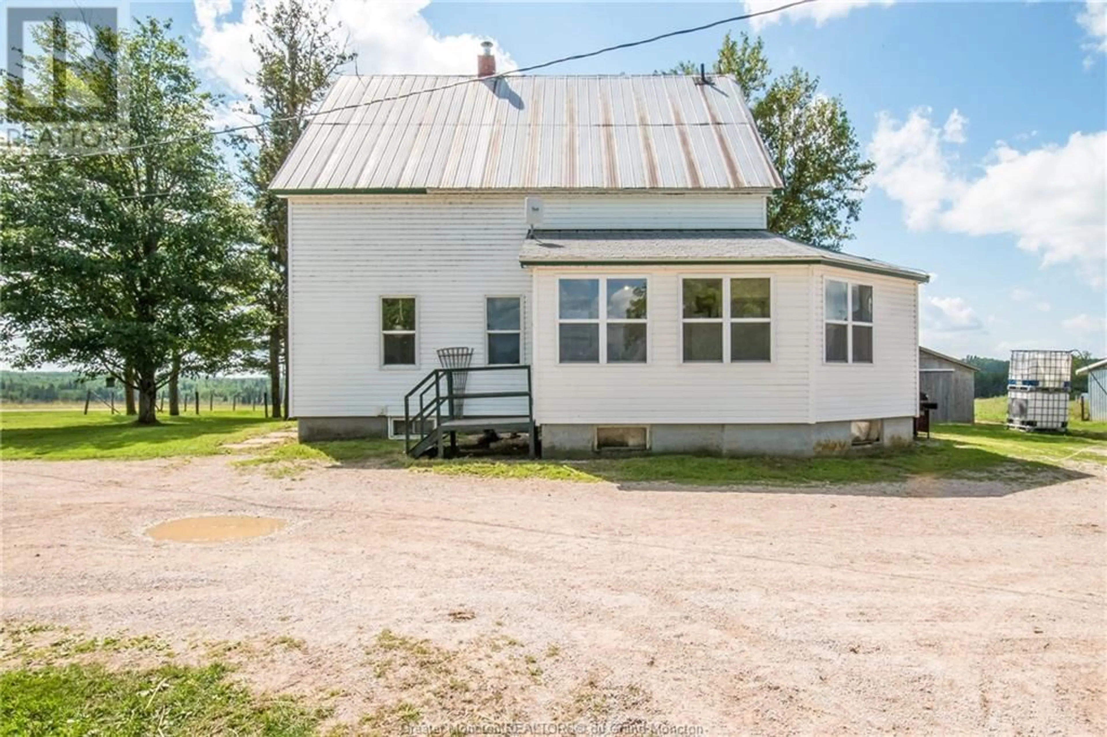 Cottage for 415/417 Hicks Settlement RD, Hicks Settlement New Brunswick E4Z5B6