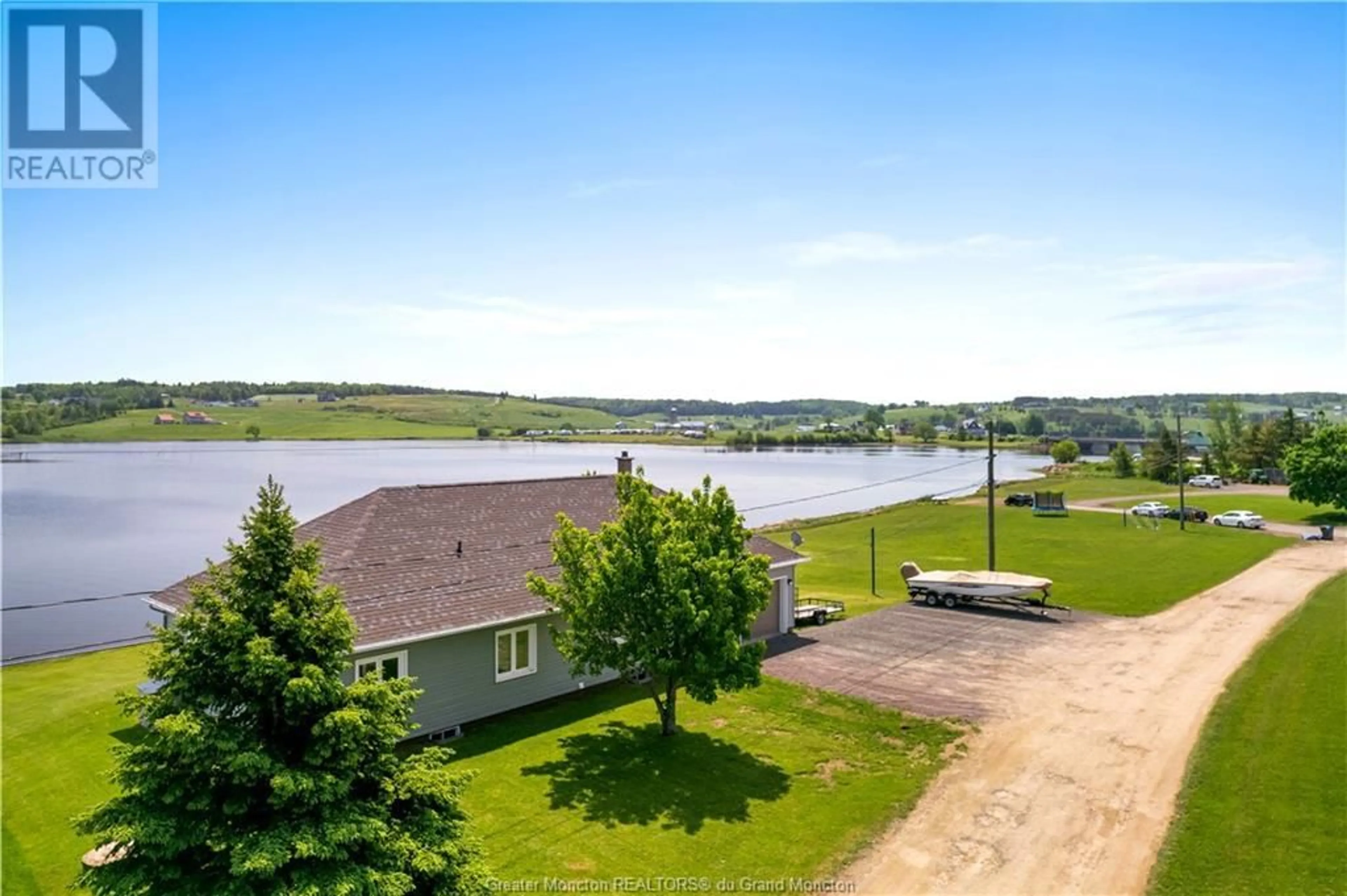 Lakeview for 8 Waterfront LANE, Sainte-Marie-de-Kent New Brunswick E4S1N5