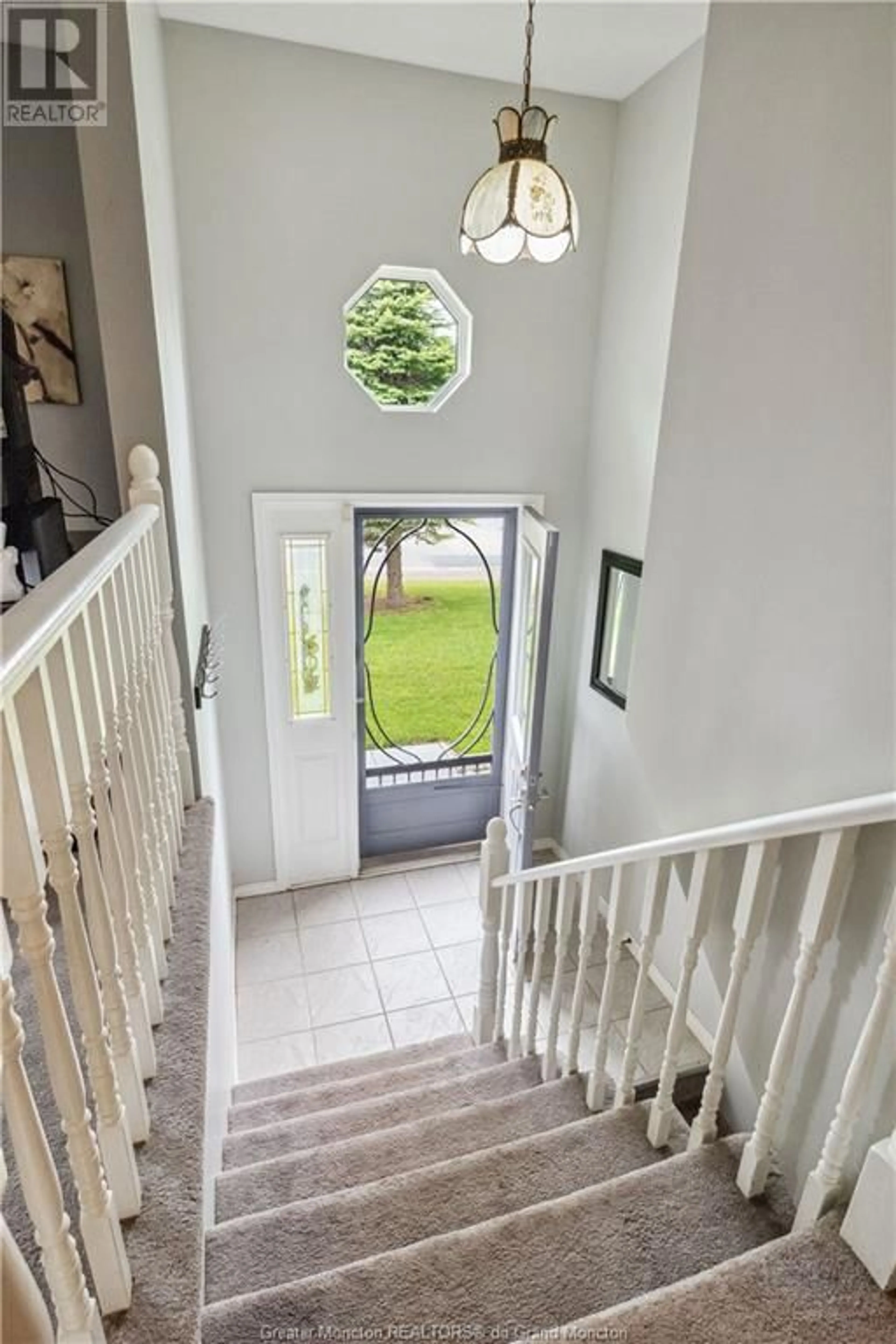 Indoor foyer for 76 Pointe Du Chene, Shediac New Brunswick E4P2M2