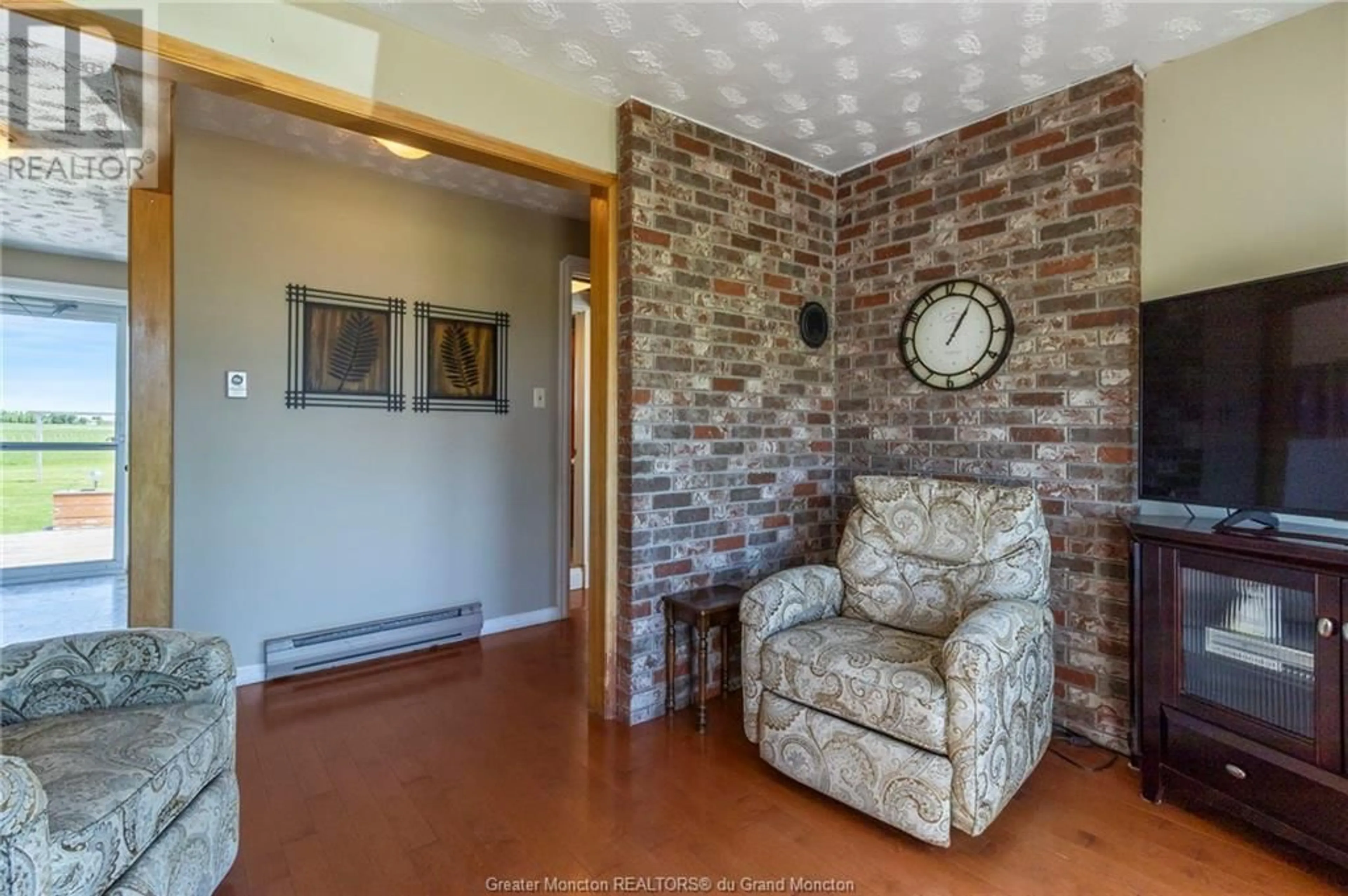 Indoor foyer, wood floors for 6565 Route 495, Sainte-Marie-De-Kent New Brunswick E4S4Z6