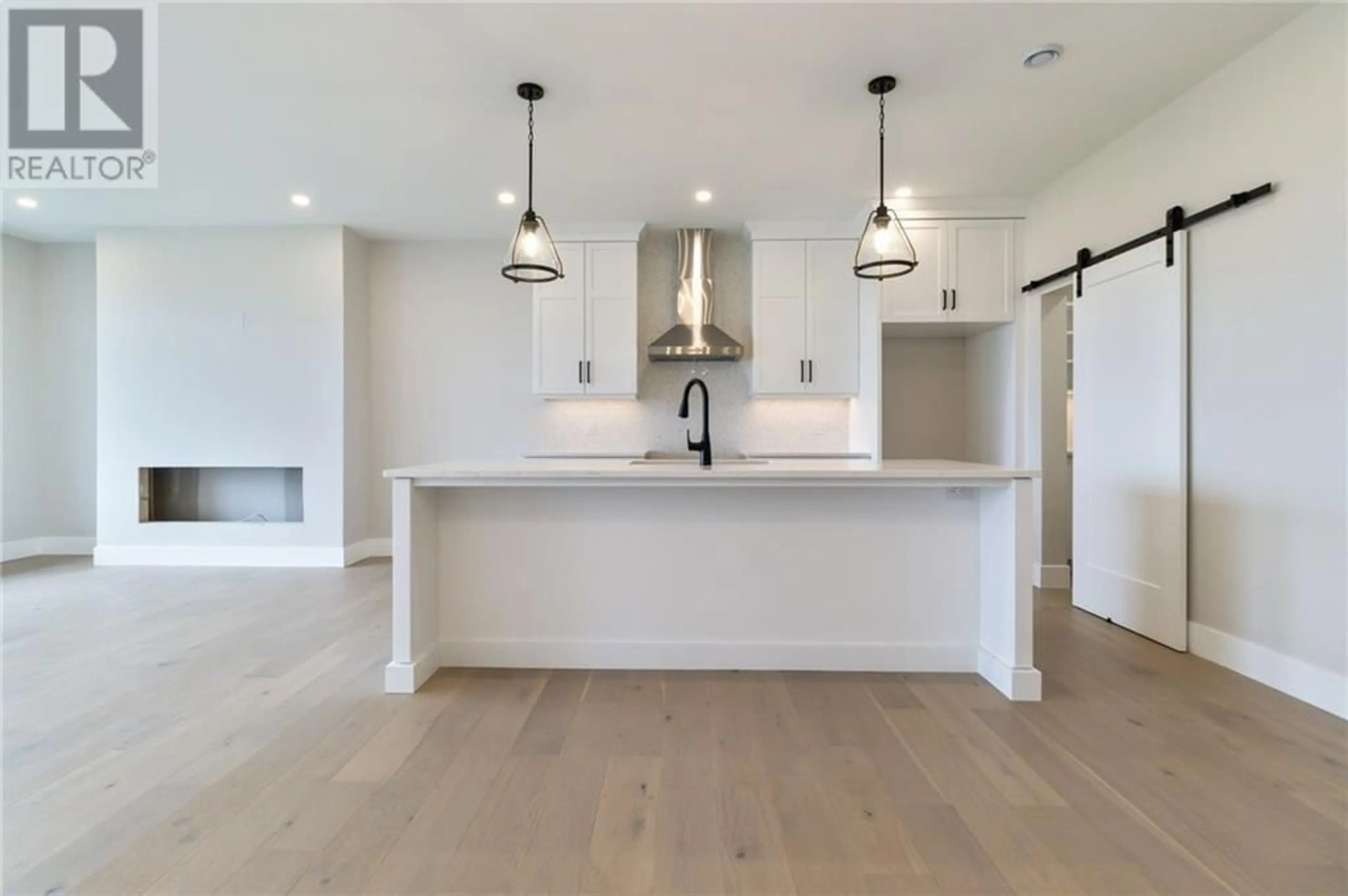 Open concept kitchen, unknown for 114 - 724 ROUTE 133, Shediac New Brunswick E4P5A3