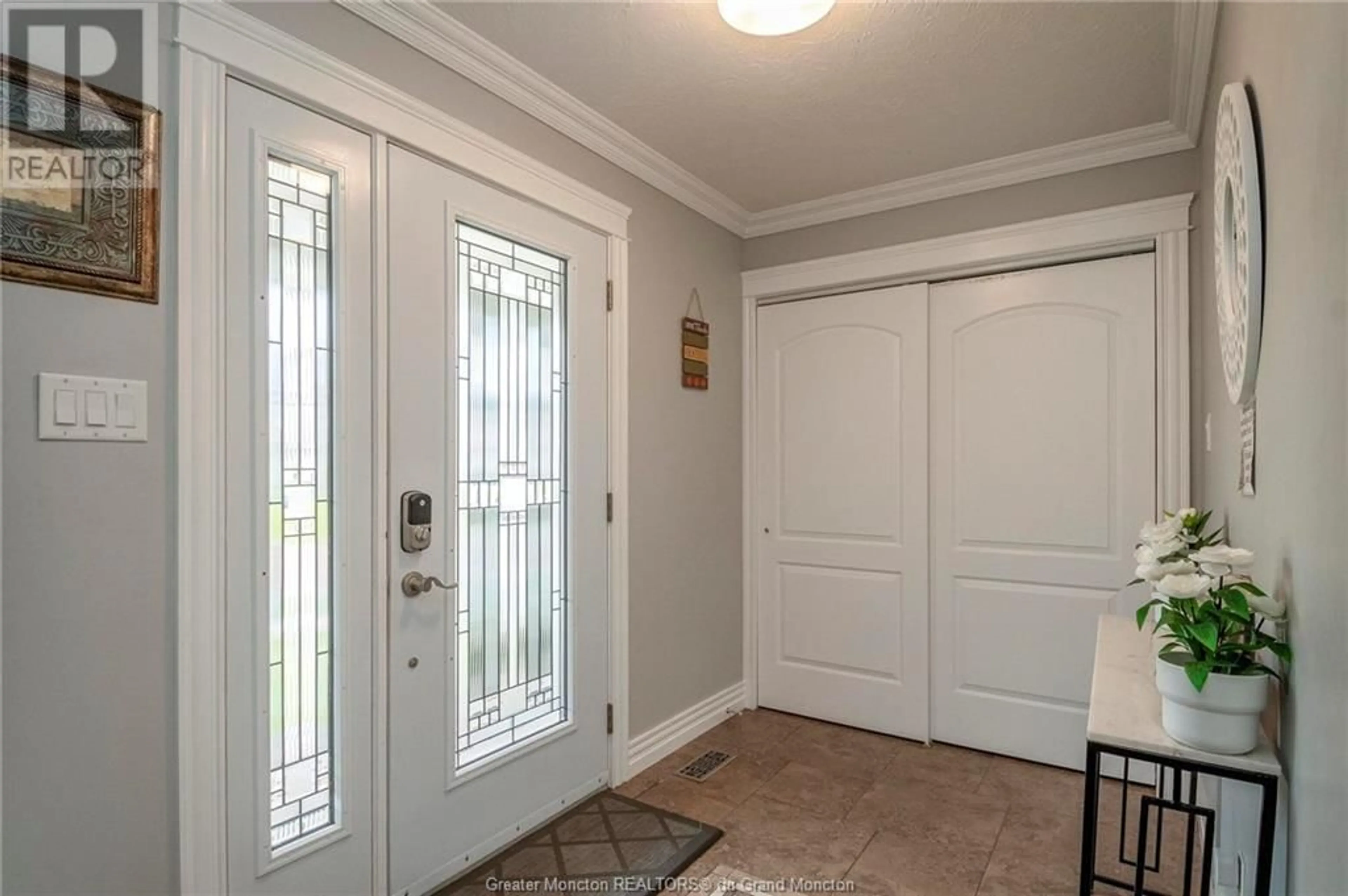 Indoor entryway for 167 Mailhot AVE, Moncton New Brunswick E1G5B8