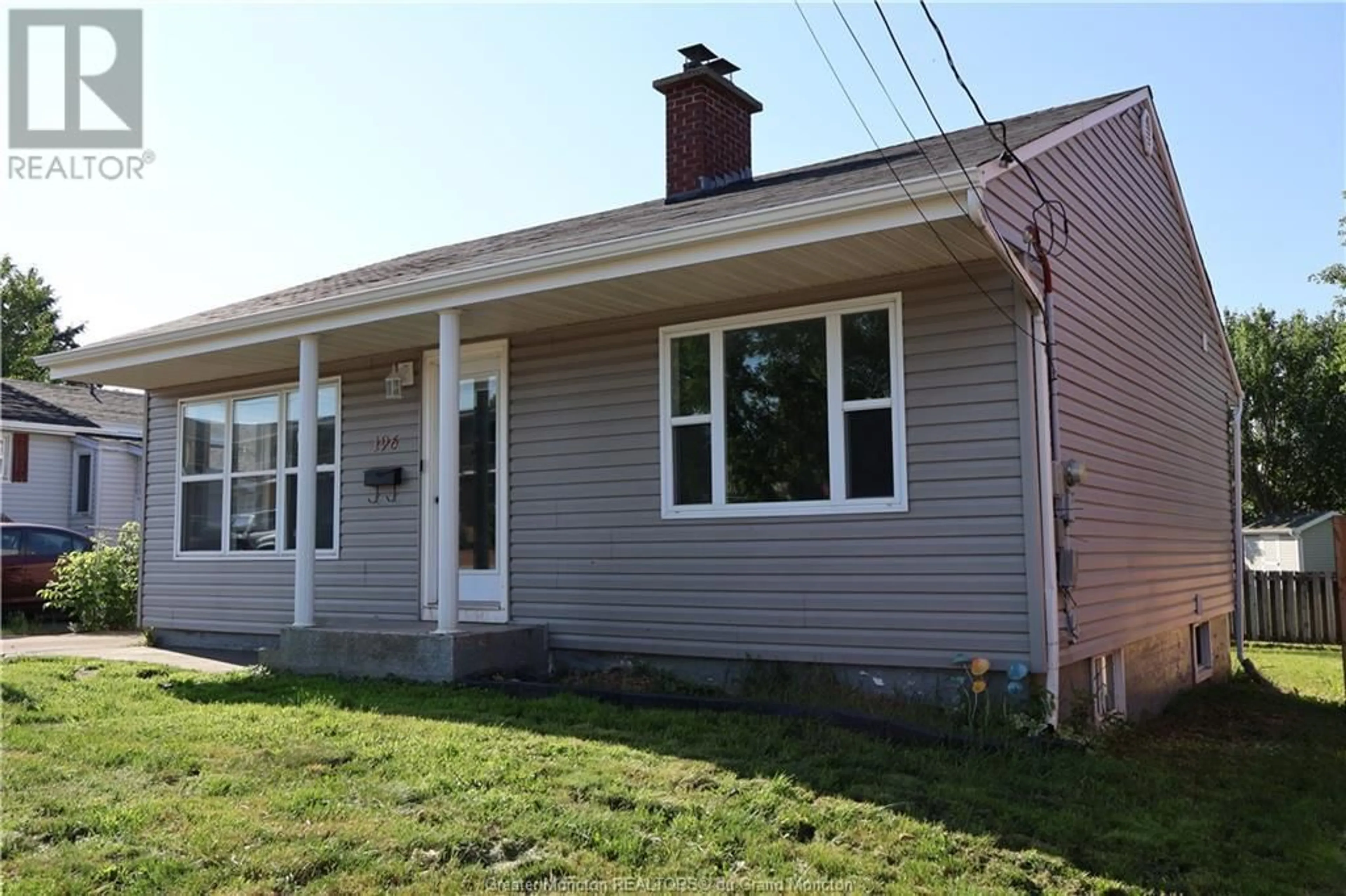 Frontside or backside of a home for 196 Virginia AVE, Dieppe New Brunswick E1A1L8